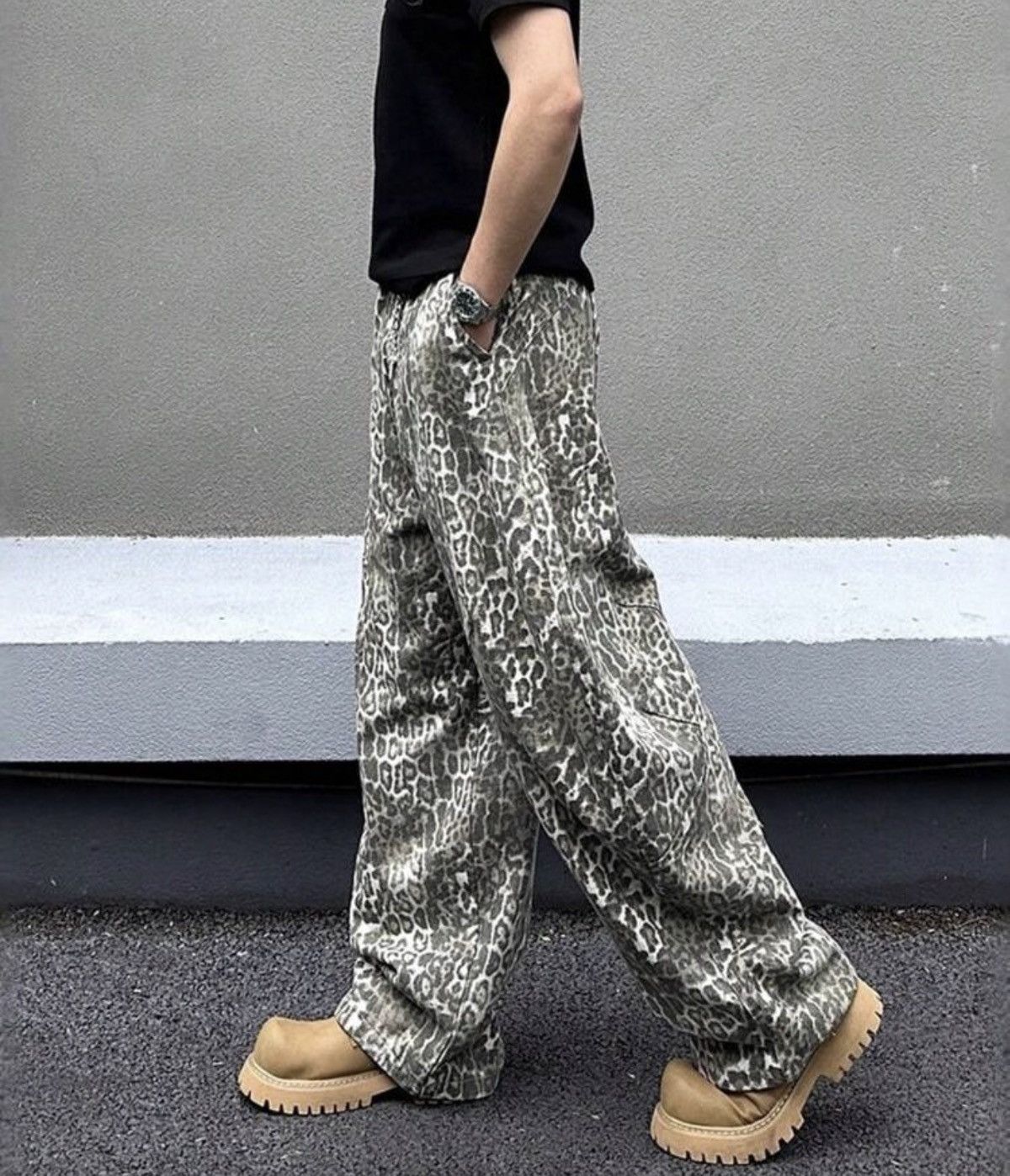 Other Stylish Leopard Print Pants Size US 27 - 2 Thumbnail