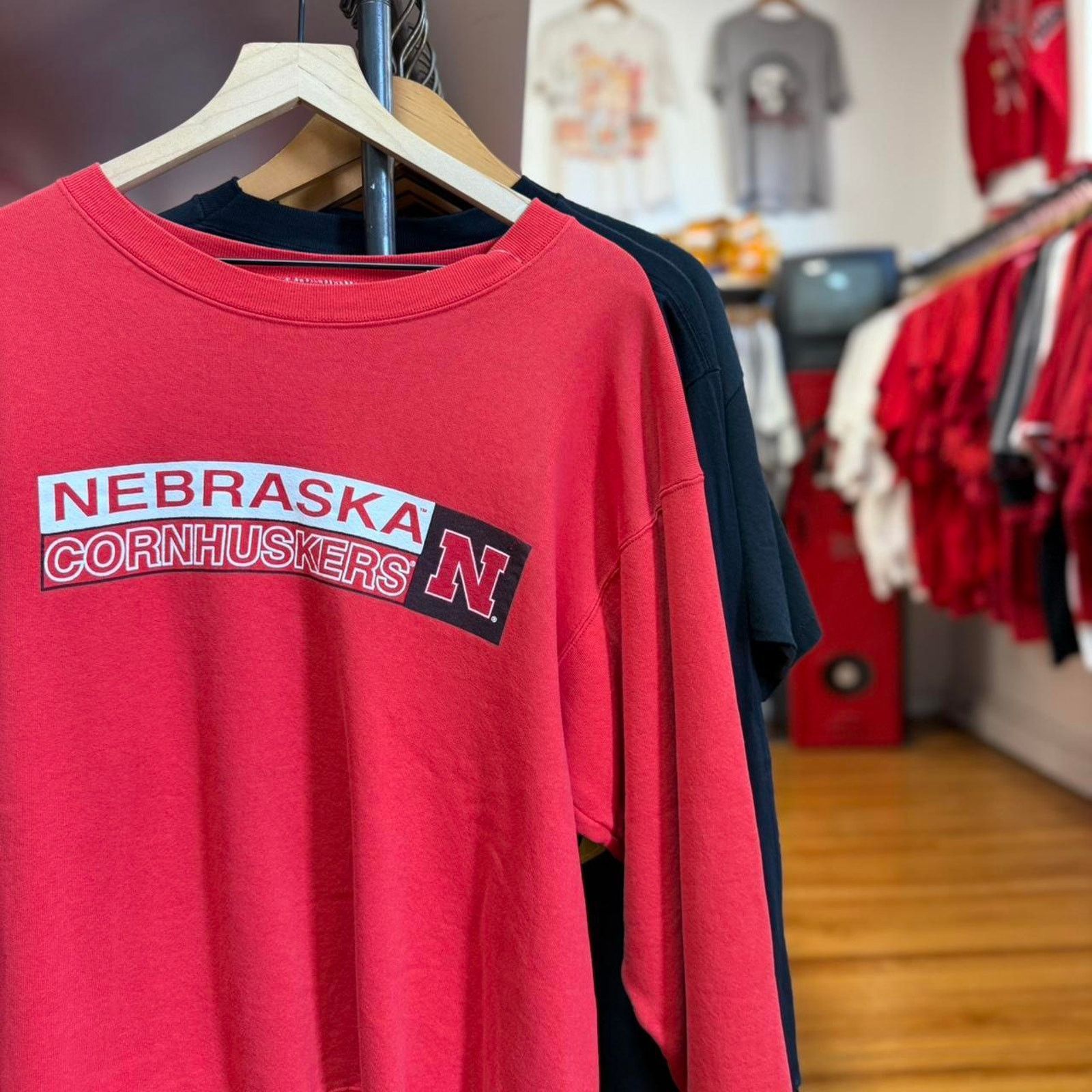 Vintage Vintage 90s Nebraska Huskers Football Crewneck Size US L / EU 52-54 / 3 - 1 Thumbnail