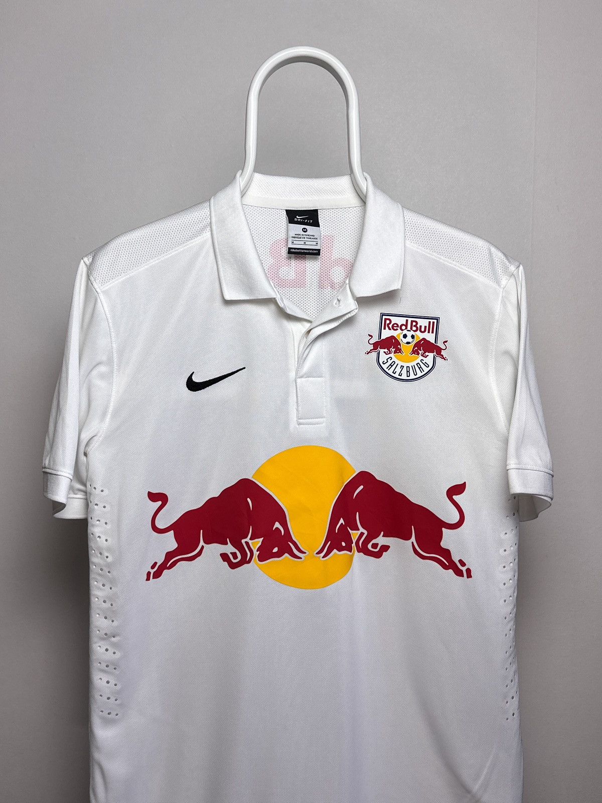 Nike Nike Red Bull Salzburg 2014/2015 Home Football Shirt Jersey Size US M / EU 48-50 / 2 - 2 Thumbnail
