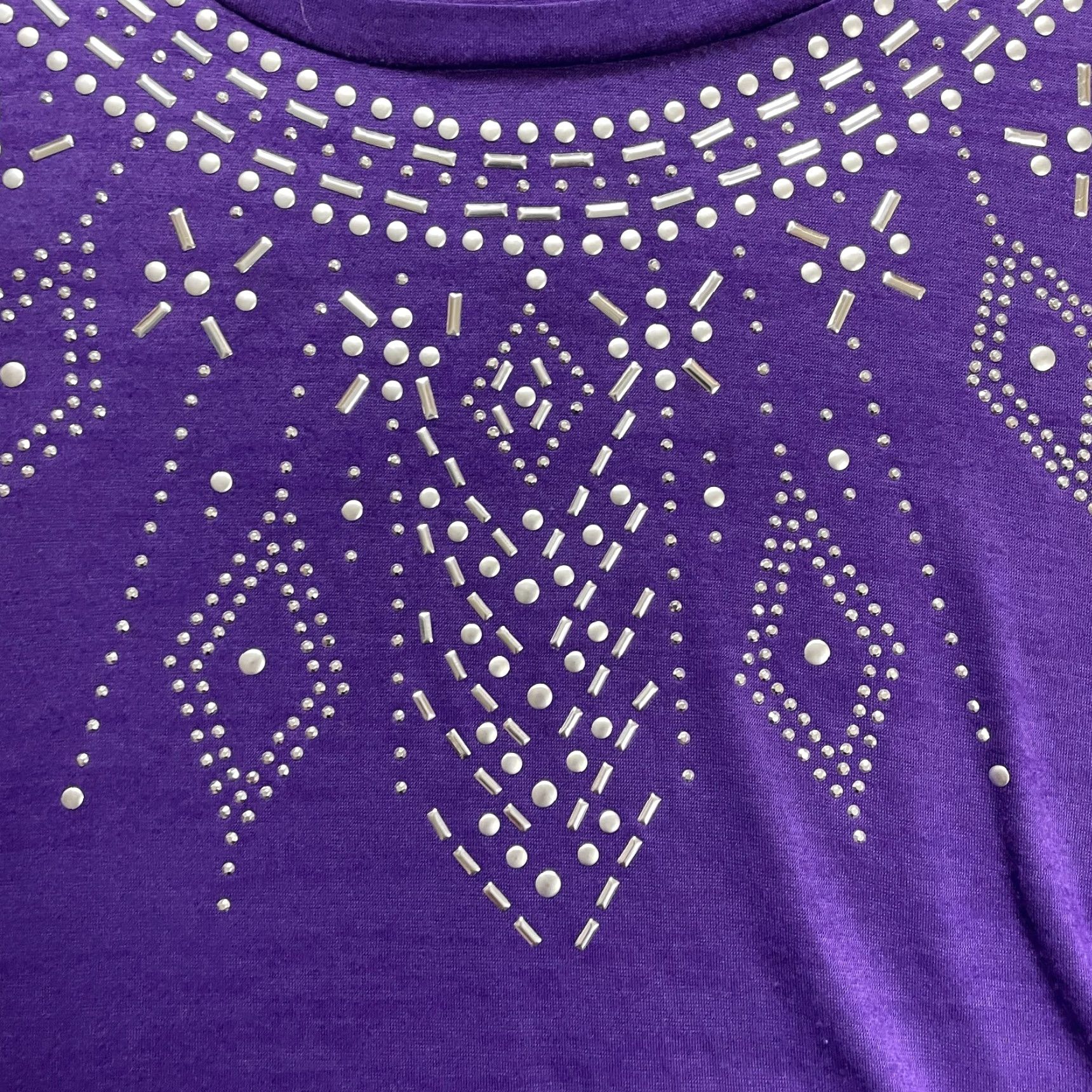Vintage Closet Full Blouse Womens 2XL Purple Beaded Round Neck Half Sleeve Stretch Soft Size XXL / US 16-18 / IT 52-54 - 4 Thumbnail