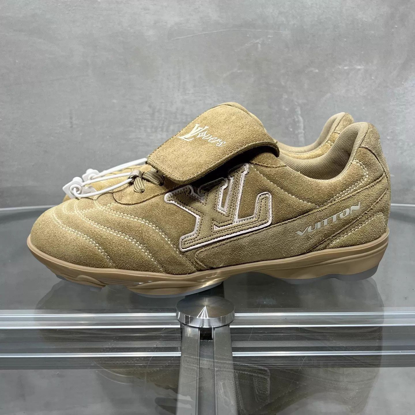 Louis Vuitton LV Footprint Soccer Shoe Khaki UK3 (37) Size US 5.5 / IT 35.5 - 3 Thumbnail