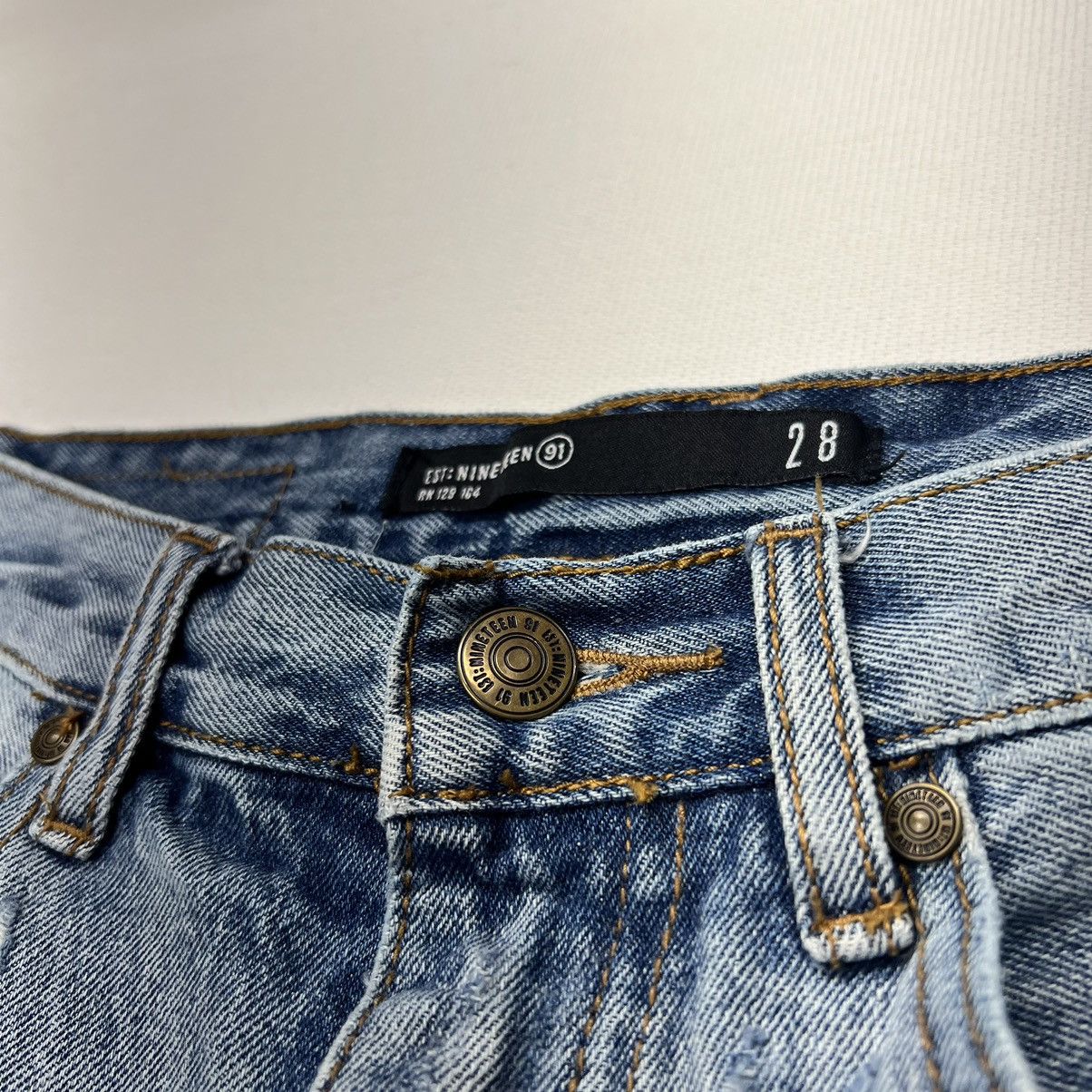 Cotton On Cotton On Jean Shorts Blue 90s Denim Distressed Ripped Faded Size US 28 / EU 44 - 7 Thumbnail