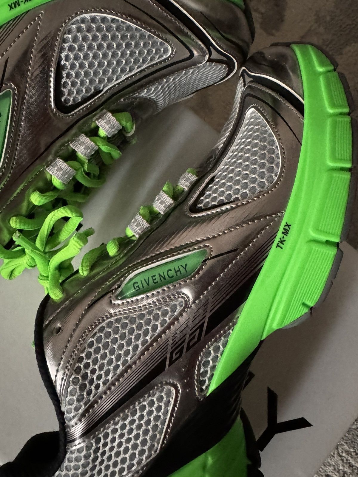 Givenchy Givenchy TK-MX Runner Green/Silver Sneaker Size US 9 / EU 42 - 4 Thumbnail