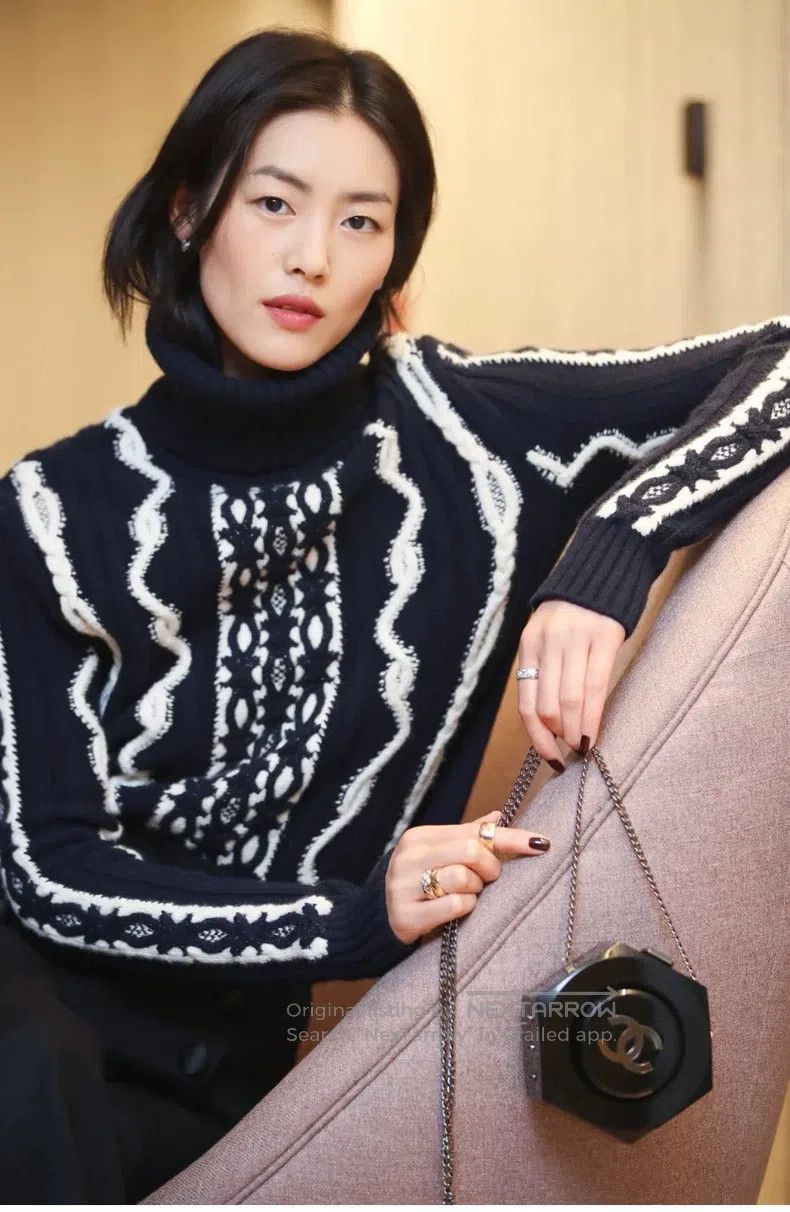 Chanel Chanel Hamburg series blue and white sweater Size XXS / US 00 / IT 34 - 1 Thumbnail