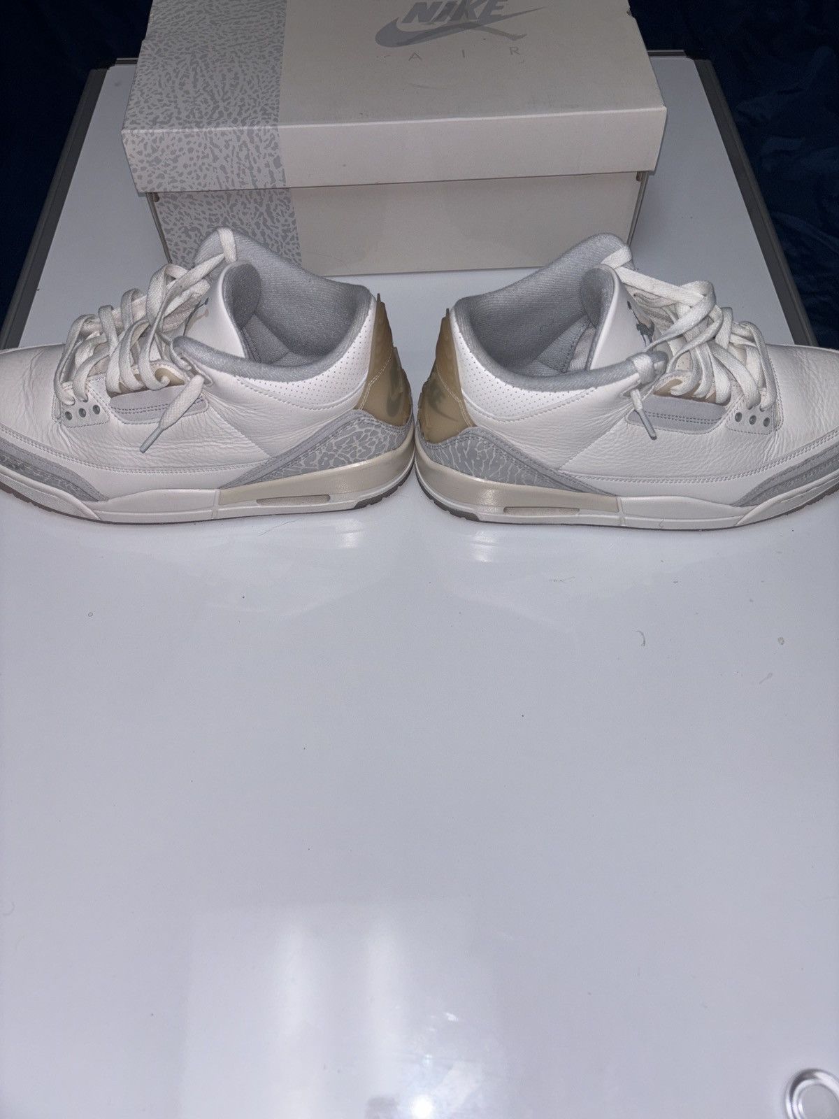 Jordan Brand × Nike Ivory Craft Jordan 3 10.5 Size US 10.5 / EU 43-44 - 3 Thumbnail