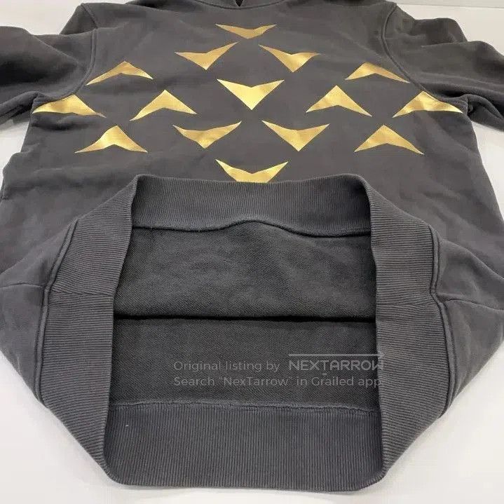 Givenchy Givenchy Gold Triangle Print Casual Hoodie. Size US L / EU 52-54 / 3 - 2 Thumbnail