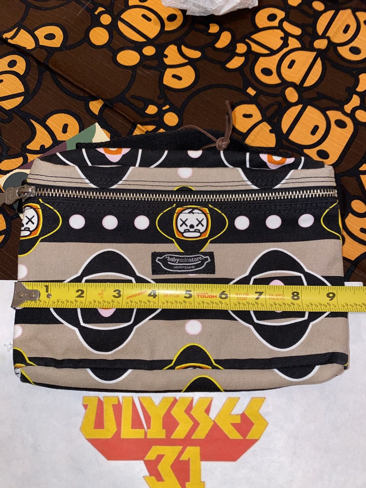 Bape × Kaws Baby Milo KAWS Zip Up Pouch Size ONE SIZE - 6 Thumbnail