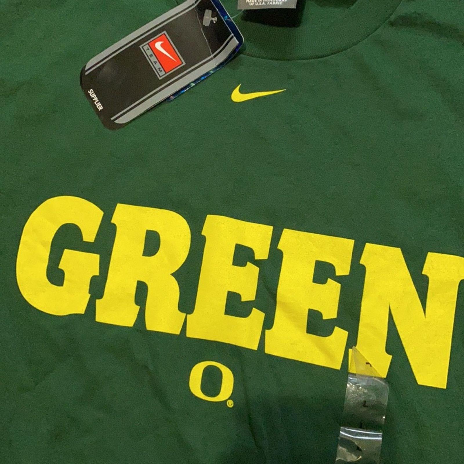 Nike 2003 Nike Team Oregon Center Swoosh Short Sleeve Size US L / EU 52-54 / 3 - 3 Thumbnail