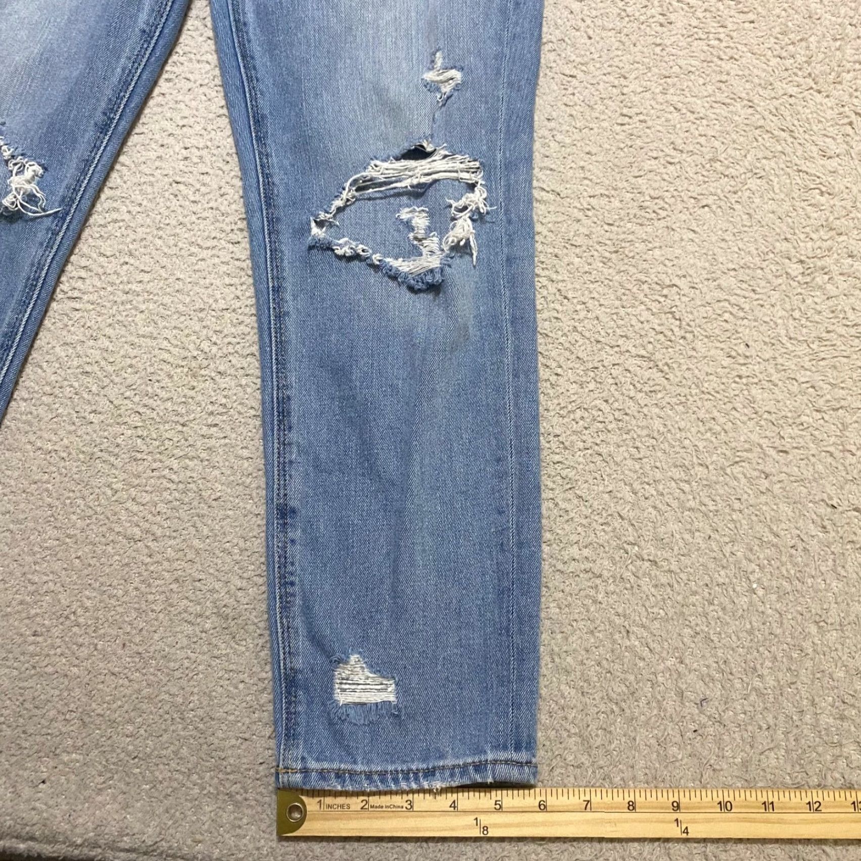 American Eagle Outfitters American Eagle Outfitters Mom Jeans Denim Medium Wash High Rise 6P Womens Blue Distressed Pockets 5-Pocket Design Inseam 25 in Size 28" / US 6 / IT 42 - 5 Thumbnail