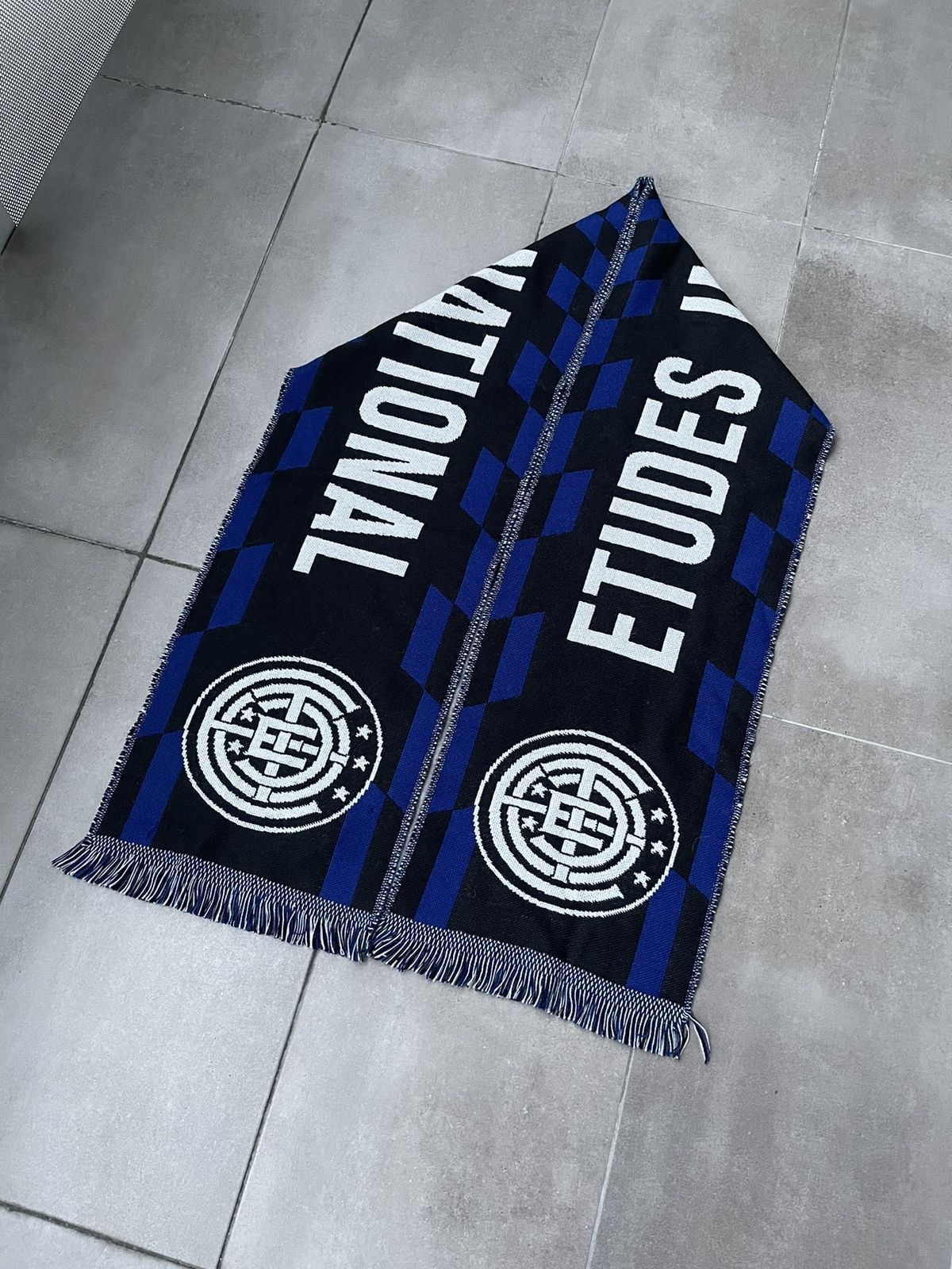 Etudes !DS! SS23 Etudes Intarsia Knit Black Blue Soccer Scarf Size ONE SIZE - 5 Thumbnail
