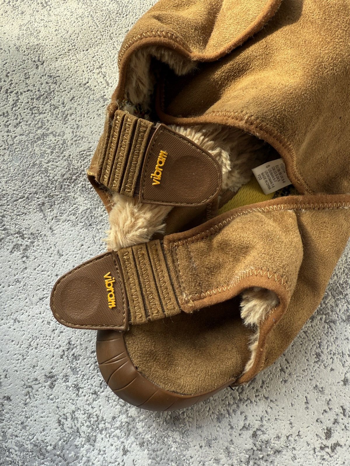 Japanese Brand Rare Furoshiki Vibram Y2K Fur Suede Japanese Shoes Size38-39 Size US 6.5 / EU 39-40 - 12 Thumbnail