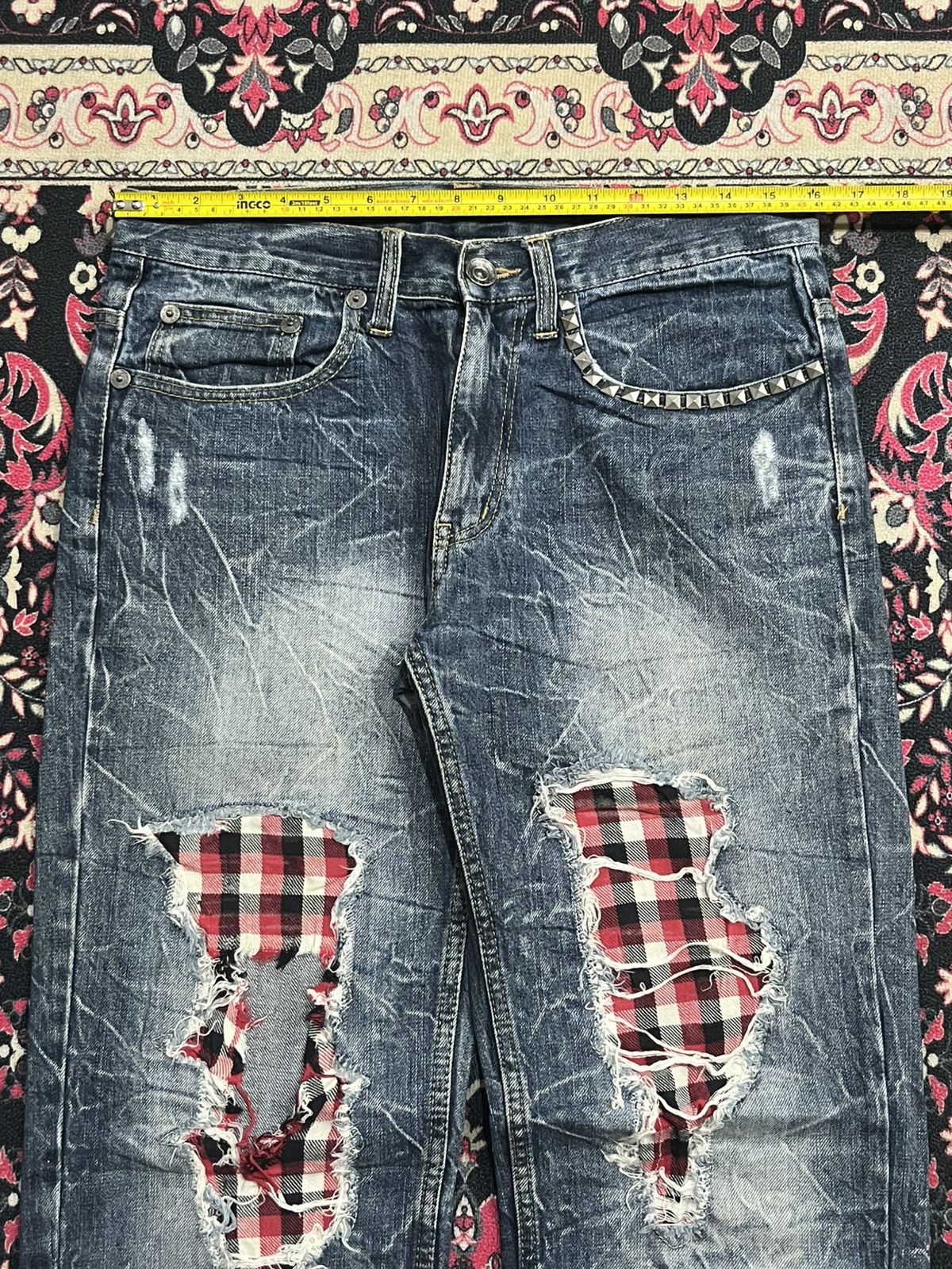 Hysteric Glamour Japanese Brand Tartan Patches Pocket Studded Crack Blue Jean Size US 31 - 10 Thumbnail