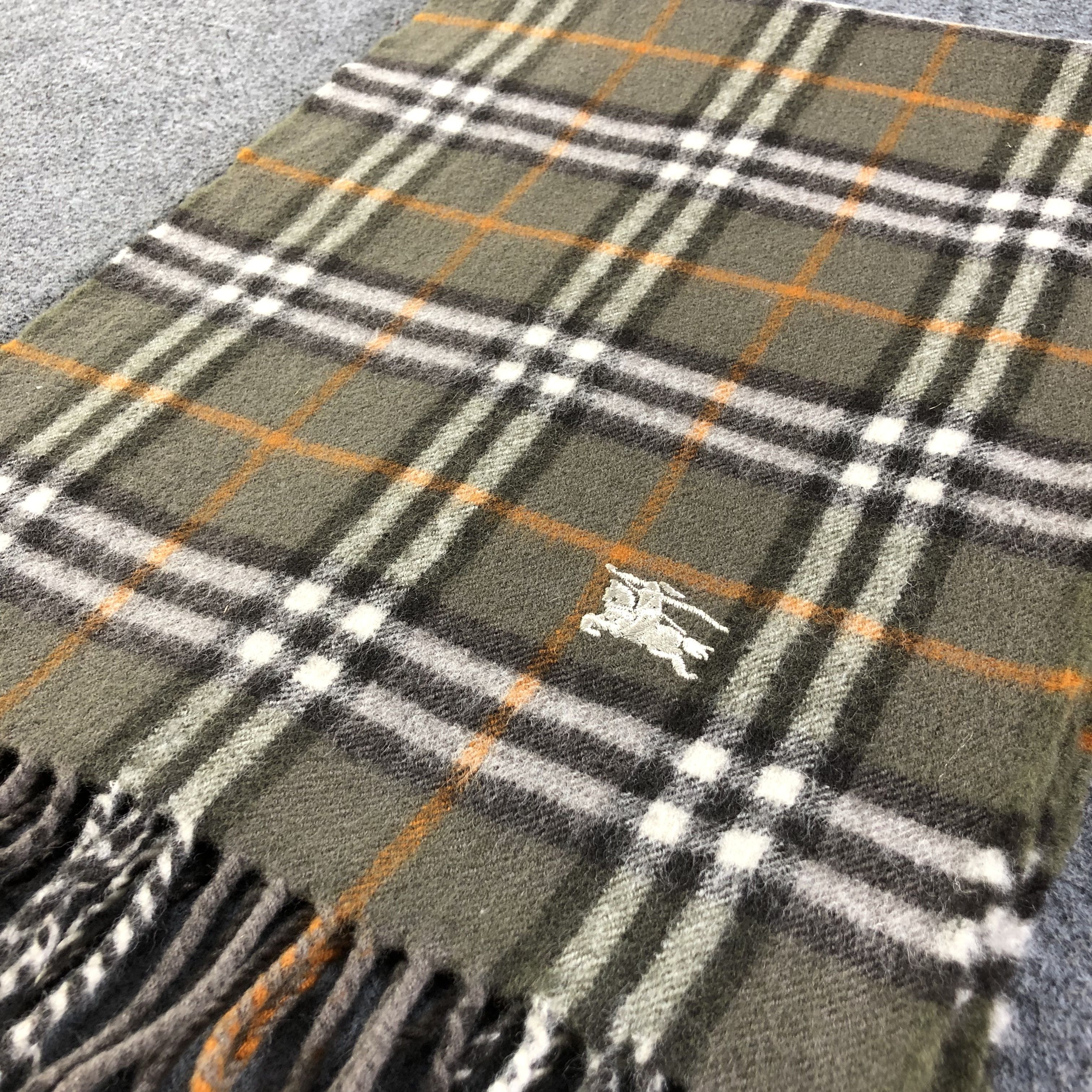 Burberry Burberrys Nova Check Wool Scarf Muffler V1220 Size ONE SIZE - 3 Thumbnail