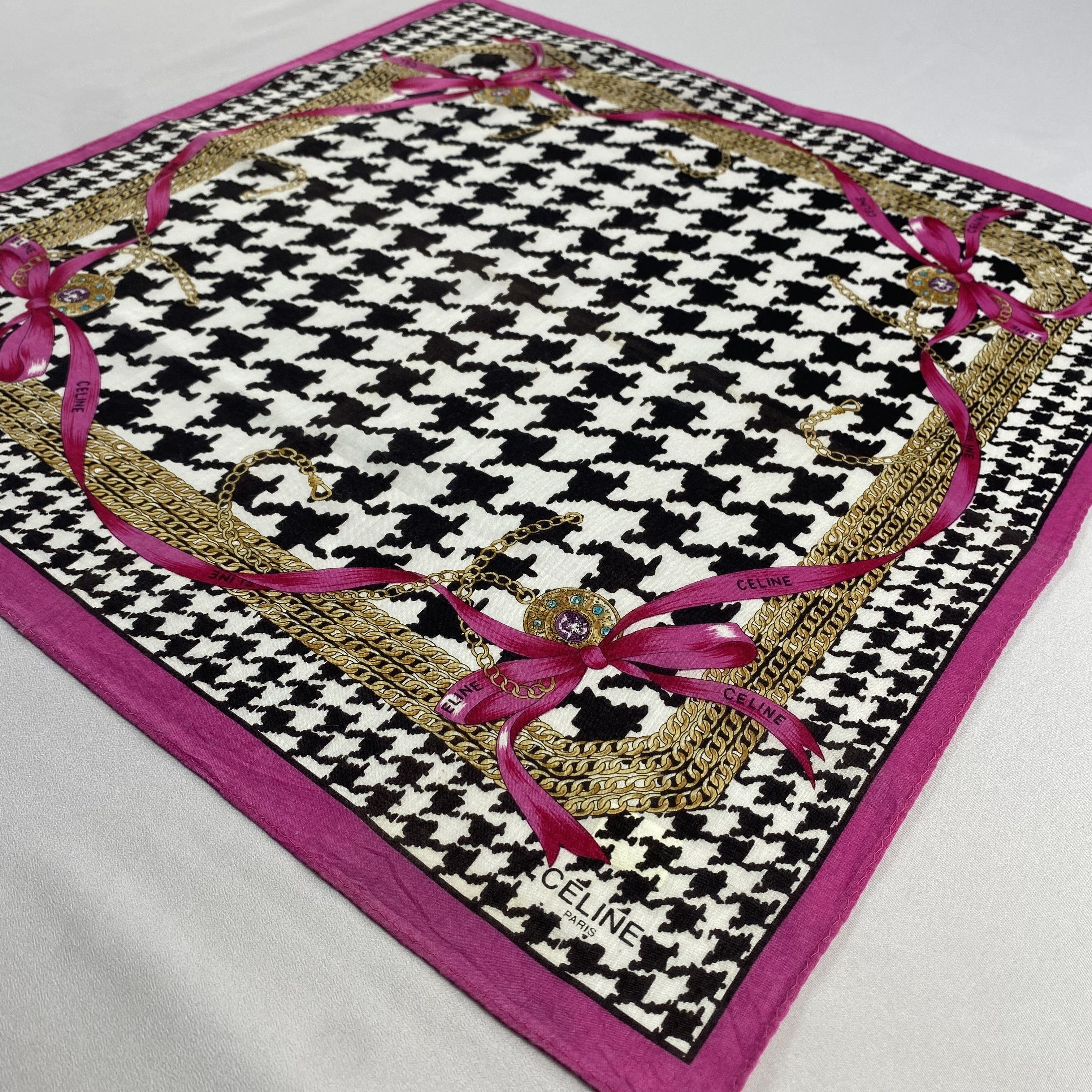 Celine × Vintage Celine Neckerchief / Bandana / Handkerchief-P1922 Size ONE SIZE - 2 Thumbnail