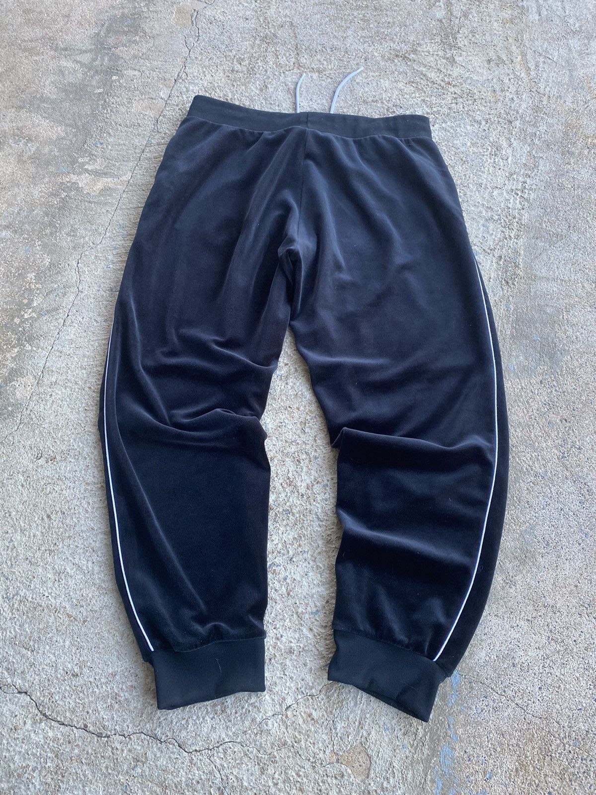 Nike × Vintage Vintage Y2K Nike Velour Black Velvety Jogger Sweatpants Size US 32 / EU 48 - 7 Thumbnail