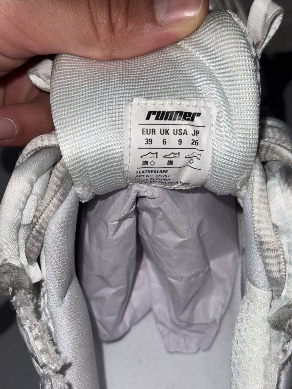 Balenciaga Balenciaga Runner Graffiti white/blue Size US 6 / EU 39 - 5 Thumbnail