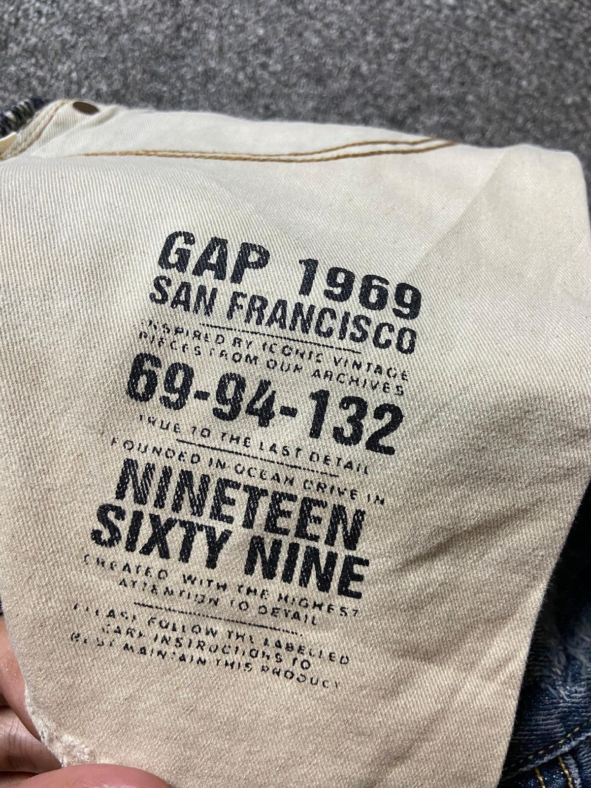 Gap × Vintage GAP 1969 Slim Fit Bootcut Ripped Jeans (123) Size US 30 / EU 46 - 7 Thumbnail