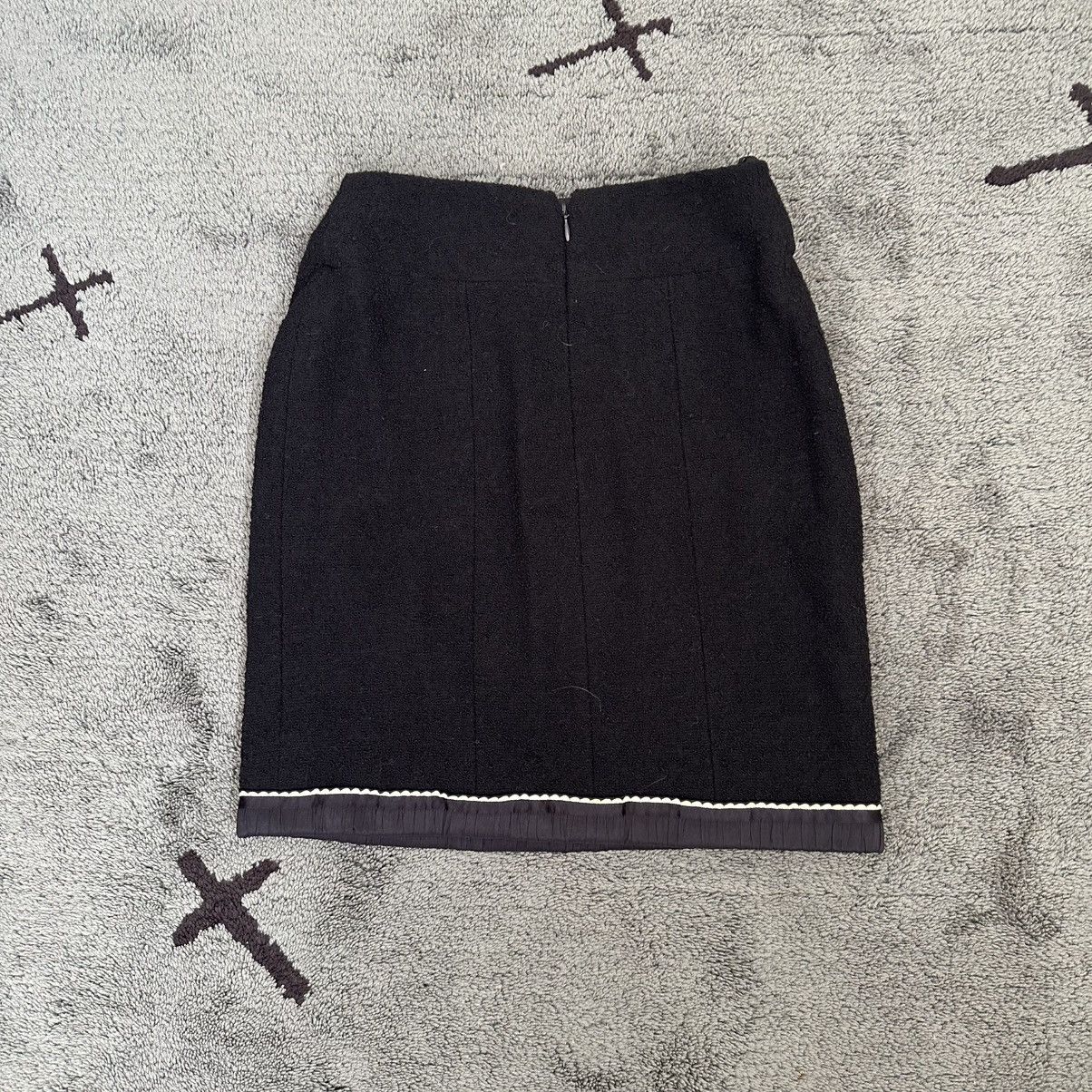 Chanel Archive Chanel Spring 1994 Tweed Skirt Vintage Size 26" / US 2 / IT 38 - 2 Thumbnail