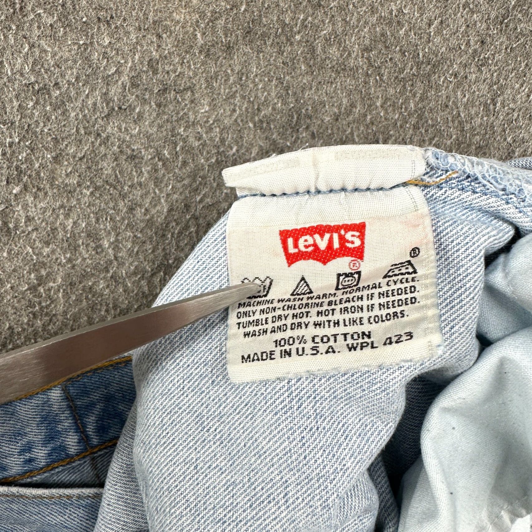 Levi's VINTAGE Levi's 501 Jeans Men 38x34 Light Wash Blue Straight Regular distress USA 90s Levi's 500 Series Mens Jeans 38x34 Size US 38 / EU 54 - 7 Thumbnail