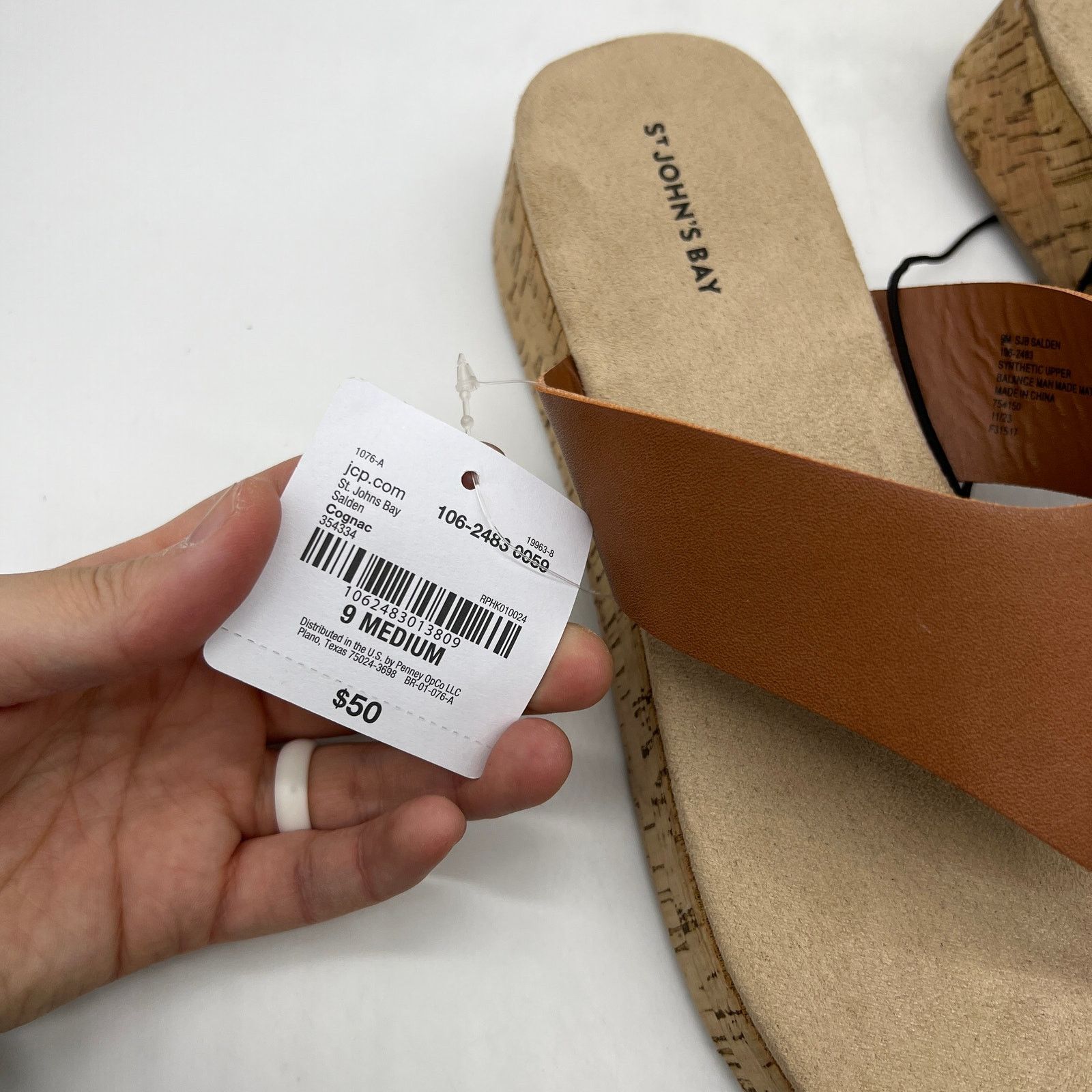 Other St. John's Bay Womens Salden Flip-Flops Brown Cognac Size 9M Size US 9 / IT 39 - 4 Thumbnail