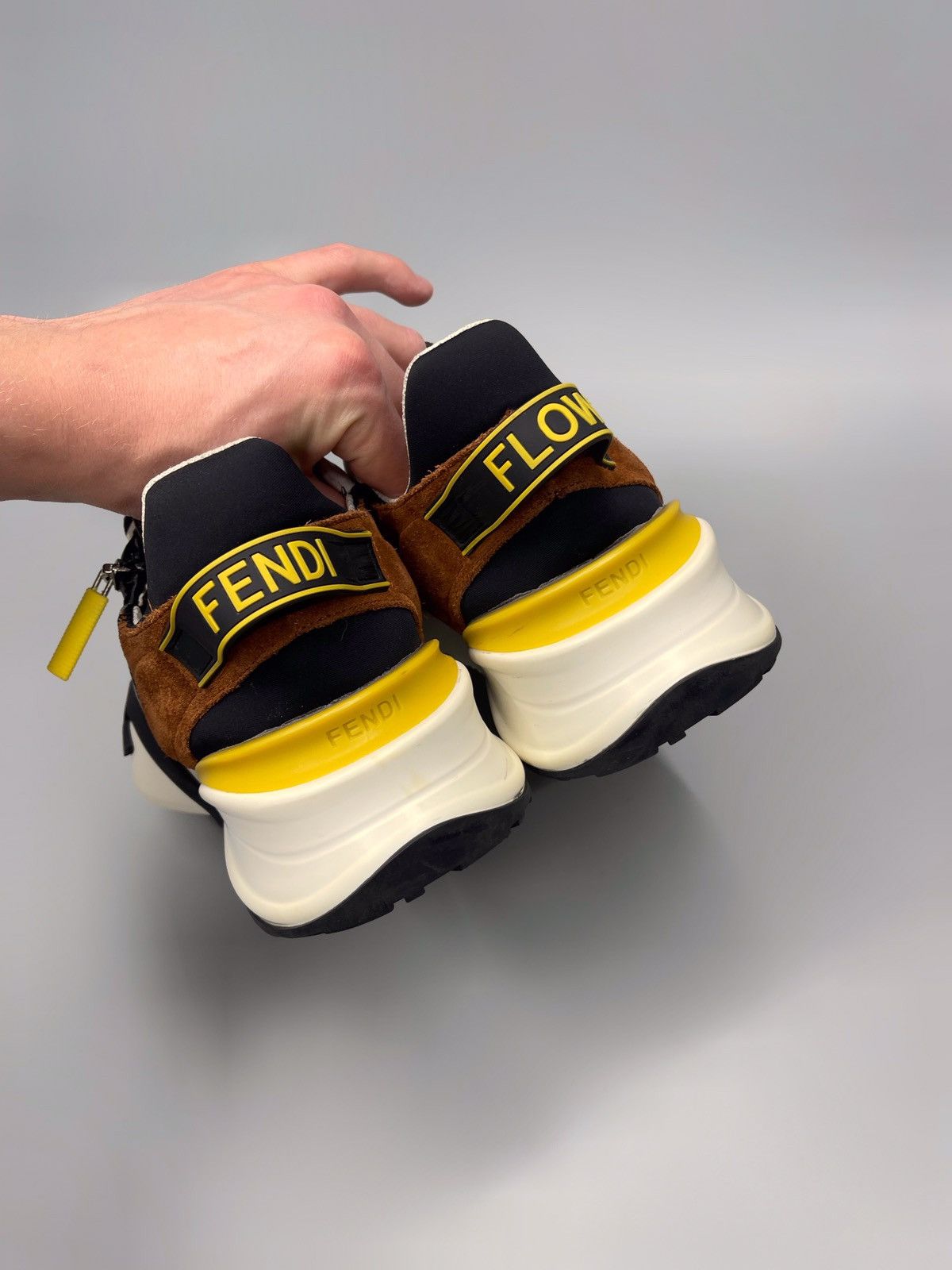Fendi Fendi Flow Sneakers Low Top Size US 8 / EU 41 - 7 Thumbnail