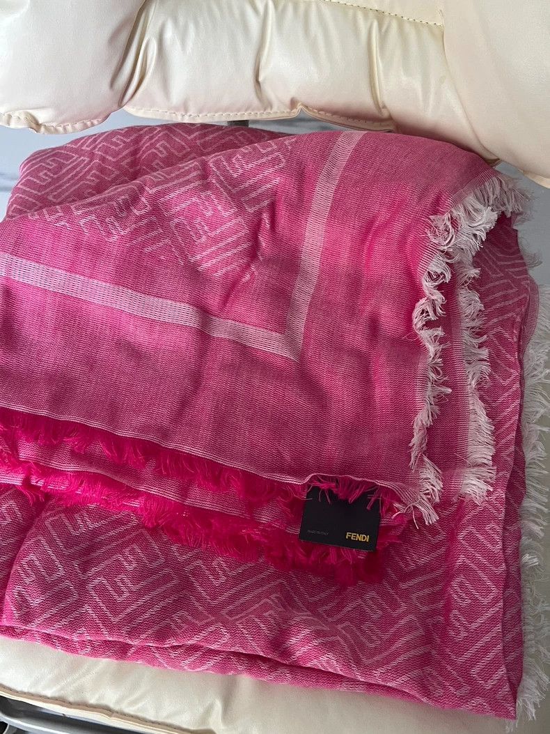 Fendi Fendi Scarf Size ONE SIZE - 3 Thumbnail