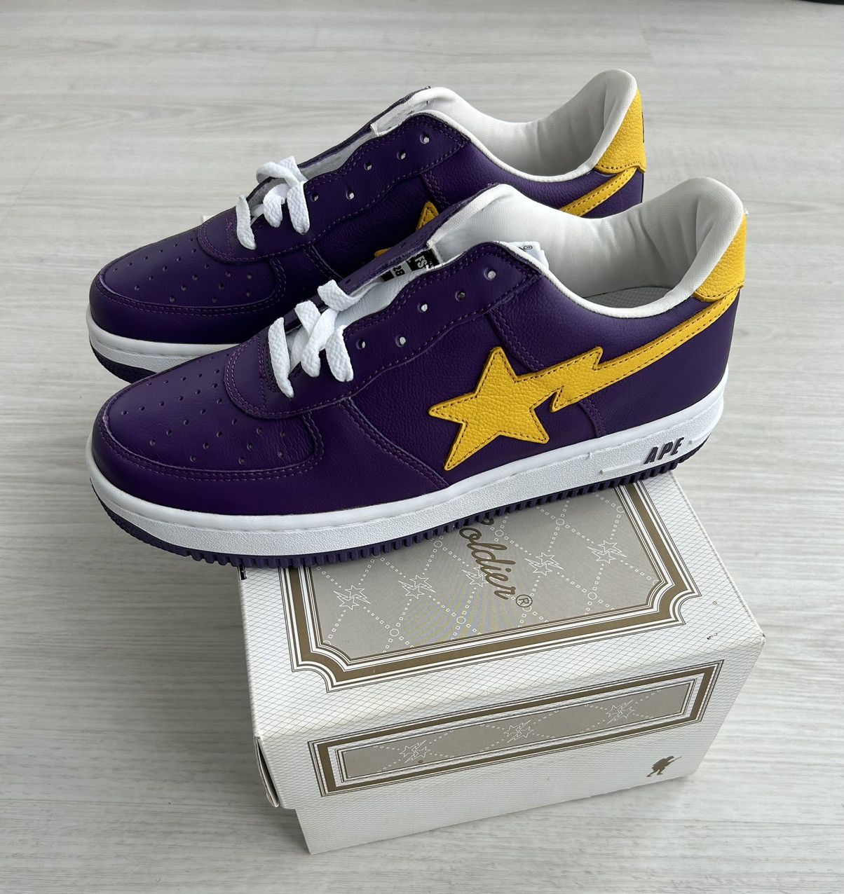 Bape VERY RARE OG 2001 A BATHING APE PURPLE BAPESTA Size US 10 / EU 43 - 1 Thumbnail