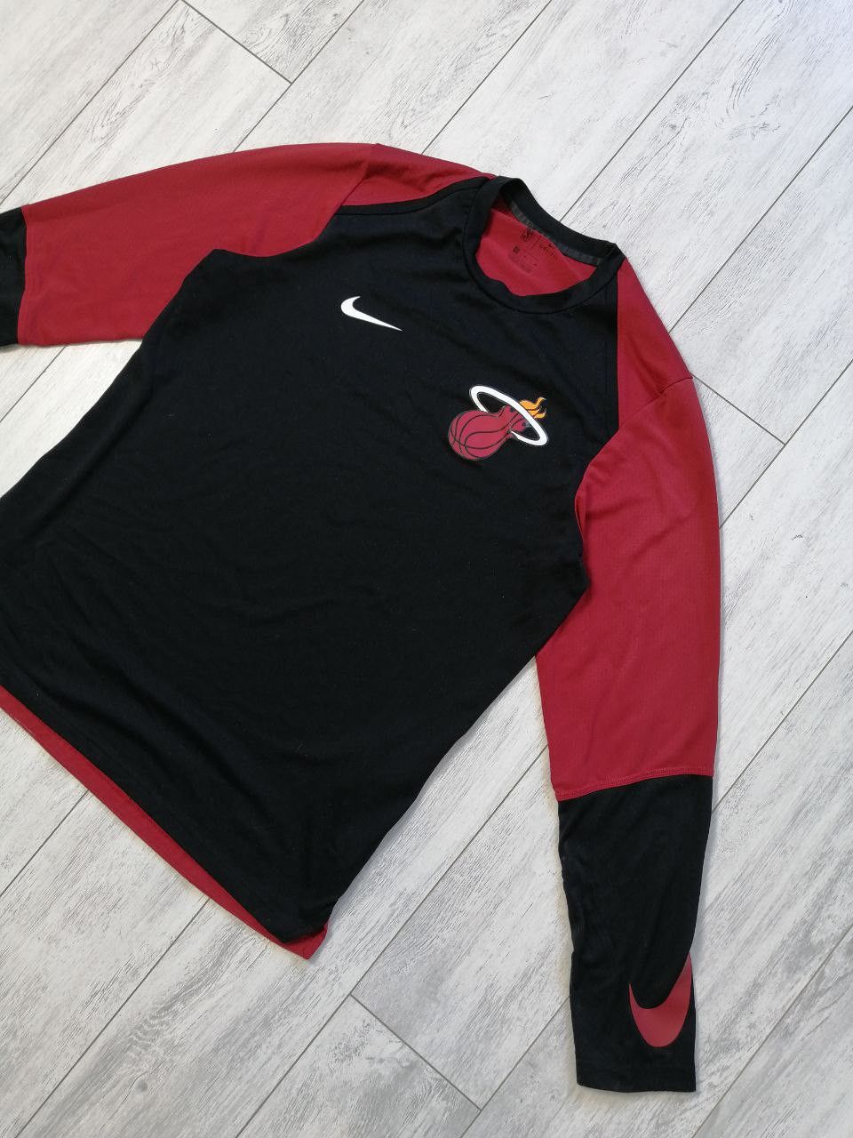 NBA × Nike Nike NBA Youth Boys Miami Heat Dry Top Long Sleeve Tee Size US M / EU 48-50 / 2 - 2 Thumbnail