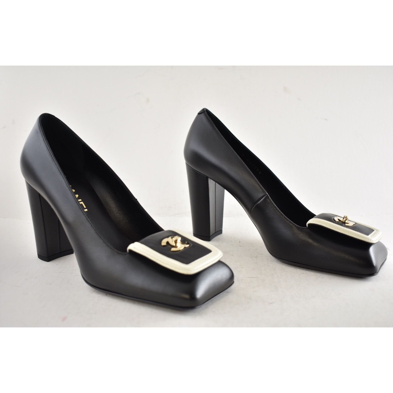 Chanel Chanel 26S Black White Square Toe Block Heel Pump 41 Size US 11 / IT 41 - 3 Thumbnail