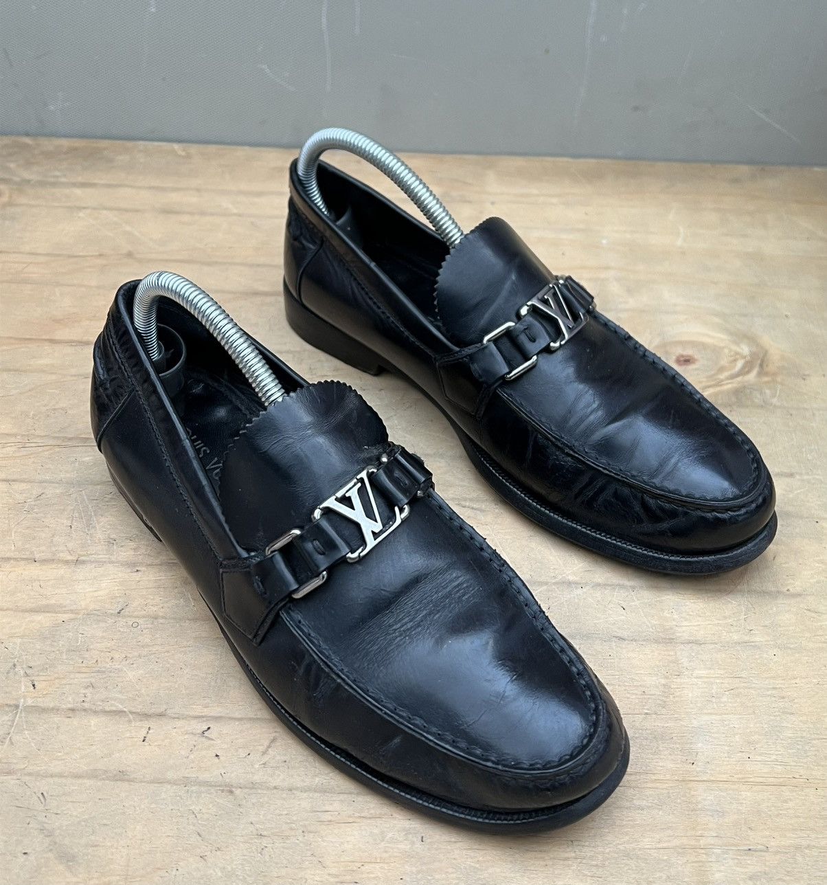 Louis Vuitton Loafers Dandy Moccasins Black Leather 7.5 Louis Vuitton Pre-Loved LV Dandy loafers for Men - Black in  main image 2
