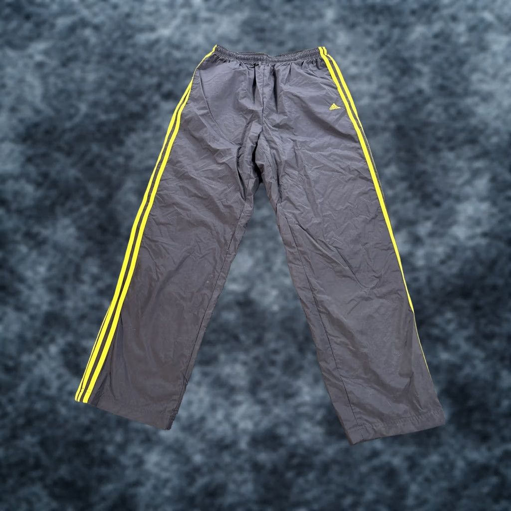 Adidas VINTAGE adidas Track Pants Mens Large Gray Warm Ups Stripe Y2K Baggy 00s Size US 33 - 1 Thumbnail