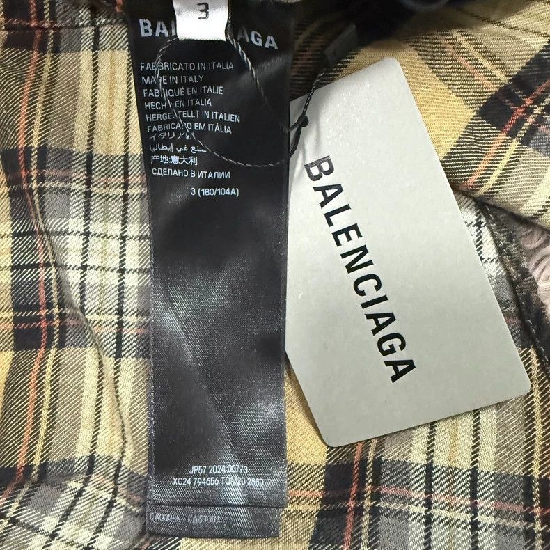 Balenciaga Balenciaga Statue of Liberty Plaid Shirt Fake Two Jacket Size US L / EU 52-54 / 3 - 4 Thumbnail