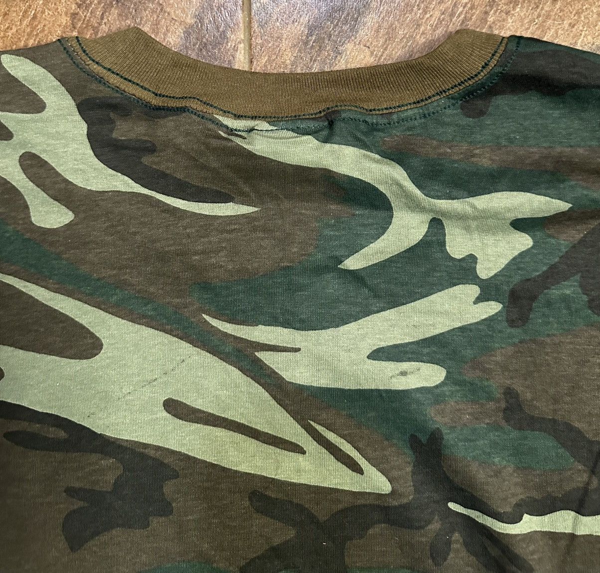 Vintage Vintage Camo Ringer T Shirt Made In USA XL Size US XL / EU 56 / 4 - 5 Thumbnail