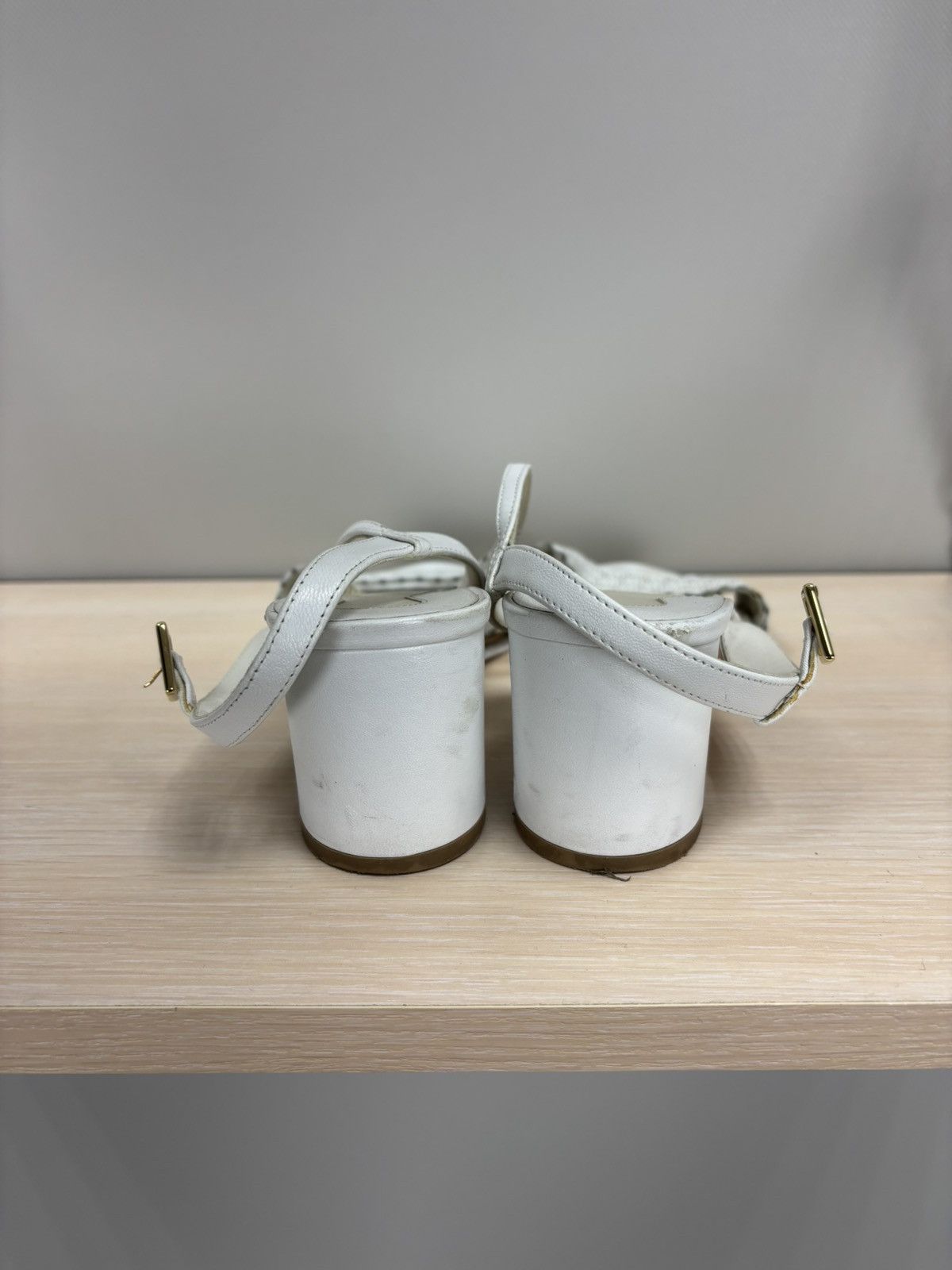 Salvatore Ferragamo Womens heels Salvatore Ferragamo Size 7 Color White Size US 7 / IT 37 - 7 Thumbnail