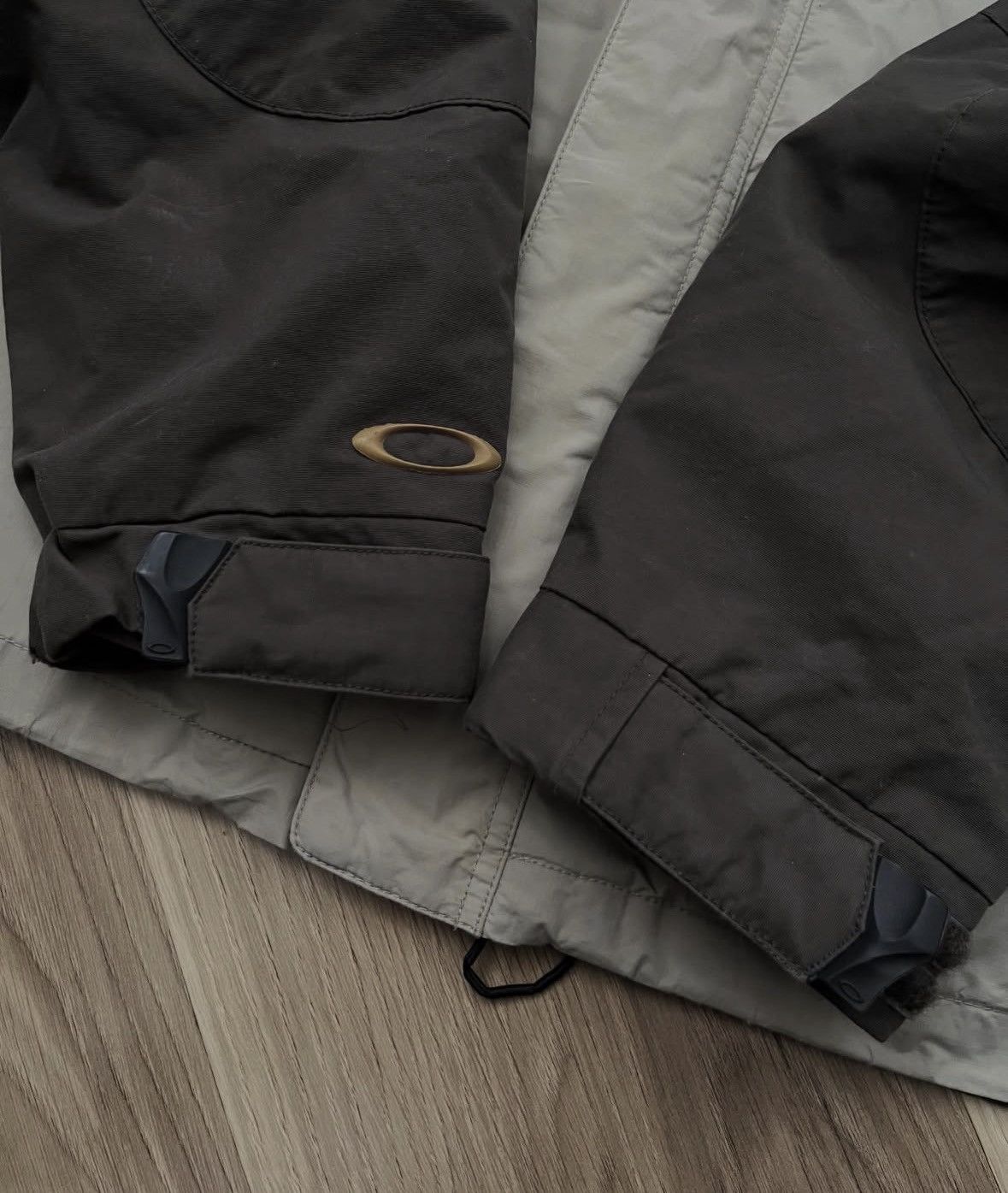 Oakley ✅CRAZY OAKLEY JACKET ✅🔥 Size US L / EU 52-54 / 3 - 5 Thumbnail