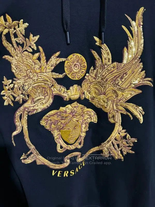 Versace Versace Black Embroidered Logo Hoodie for Men . Size US M / EU 48-50 / 2 - 5 Thumbnail