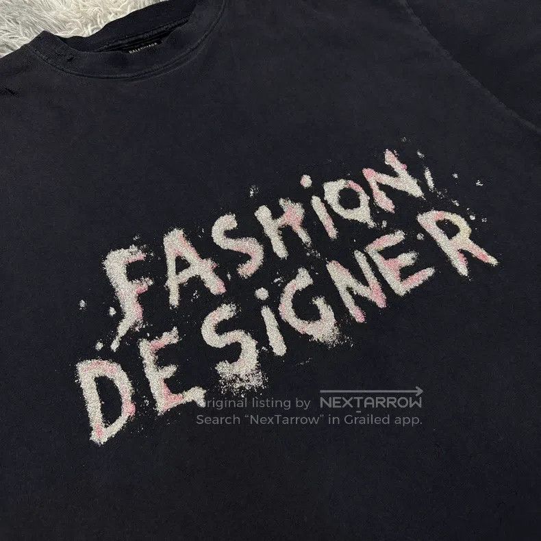 Balenciaga Balenciaga Distressed damaged short sleeve T-shirt Size US S / EU 44-46 / 1 - 3 Thumbnail