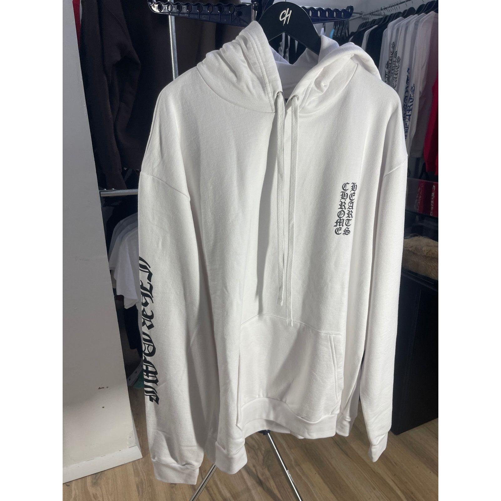 Chrome Hearts Chrome Hearts Vertical Logo Pullover Hoodie - White Size XXL Size US XXL / EU 58 / 5 - 1 Thumbnail