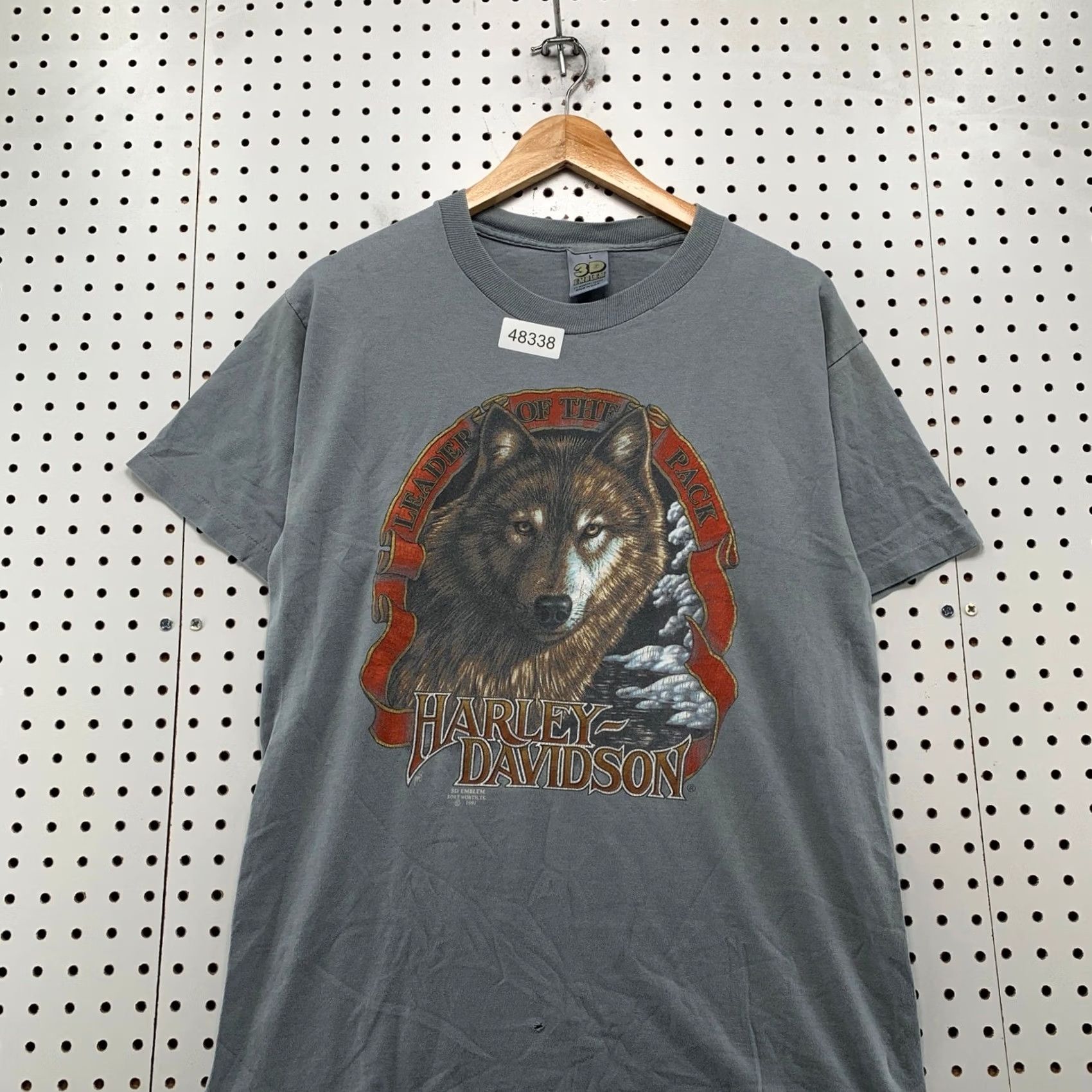 Harley Davidson VINTAGE Harley-Davidson 3D Emblem Wolf T Shirt Leader of the Pack Gray Men L Short Sleeve Crew Neck Graphic Print Logo 90s Bikes Animal 1990s Womens? Size US L / EU 52-54 / 3 - 4 Thumbnail