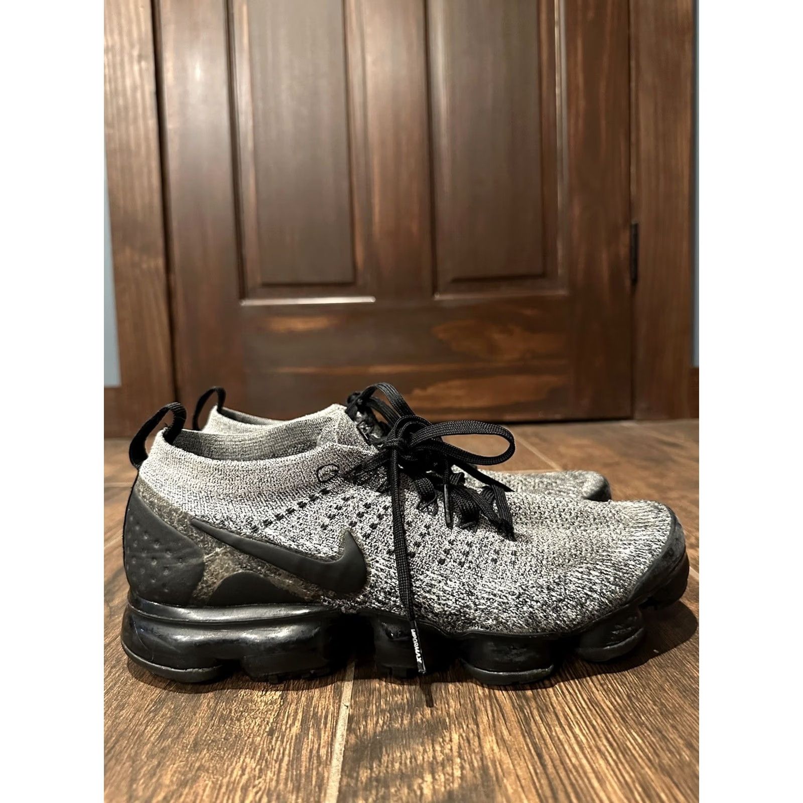 Nike Nike Air VaporMax Flyknit Sneakers Men Black 2018 8.5 VaporMax Flyknit 2 Cookies and Cream Size 8.5 US 42 EU 7.5 UK Vintage No Size US 8 / EU 41 - 4 Thumbnail