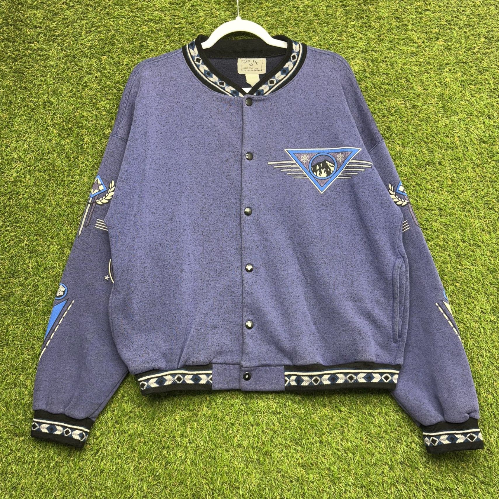 Vintage VINTAGE Arctic Adventure Jacket Mens XL Blue Bomber Jacket Snap Button Up 90s Geometric Snowflake Mountain Graphic Winter Ski Size US XL / EU 56 / 4 - 2 Thumbnail