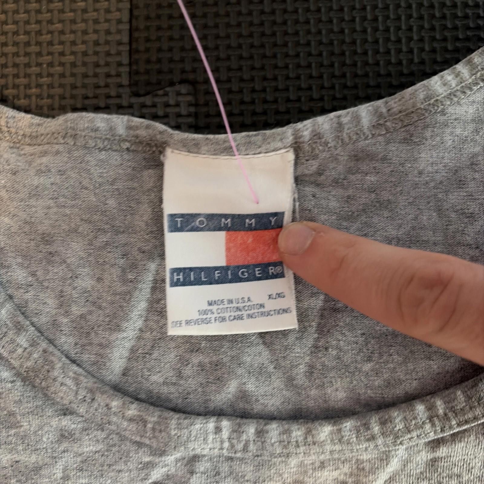 Tommy Hilfiger Vintage 90s Tommy Hilfiger Athletics Tank Top XL Gray Mens Size US XL / EU 56 / 4 - 6 Thumbnail