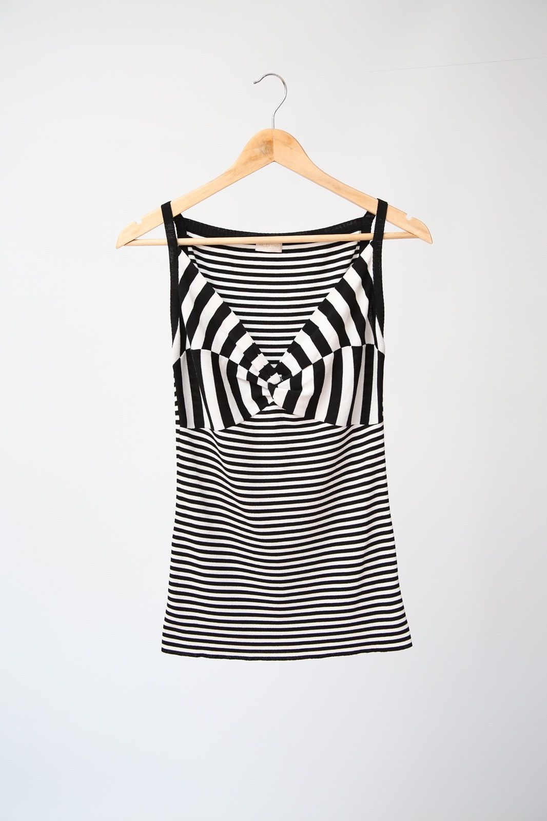 Valentino VALENTINO TOP RARE Size M / US 6-8 / IT 42-44 - 1 Thumbnail