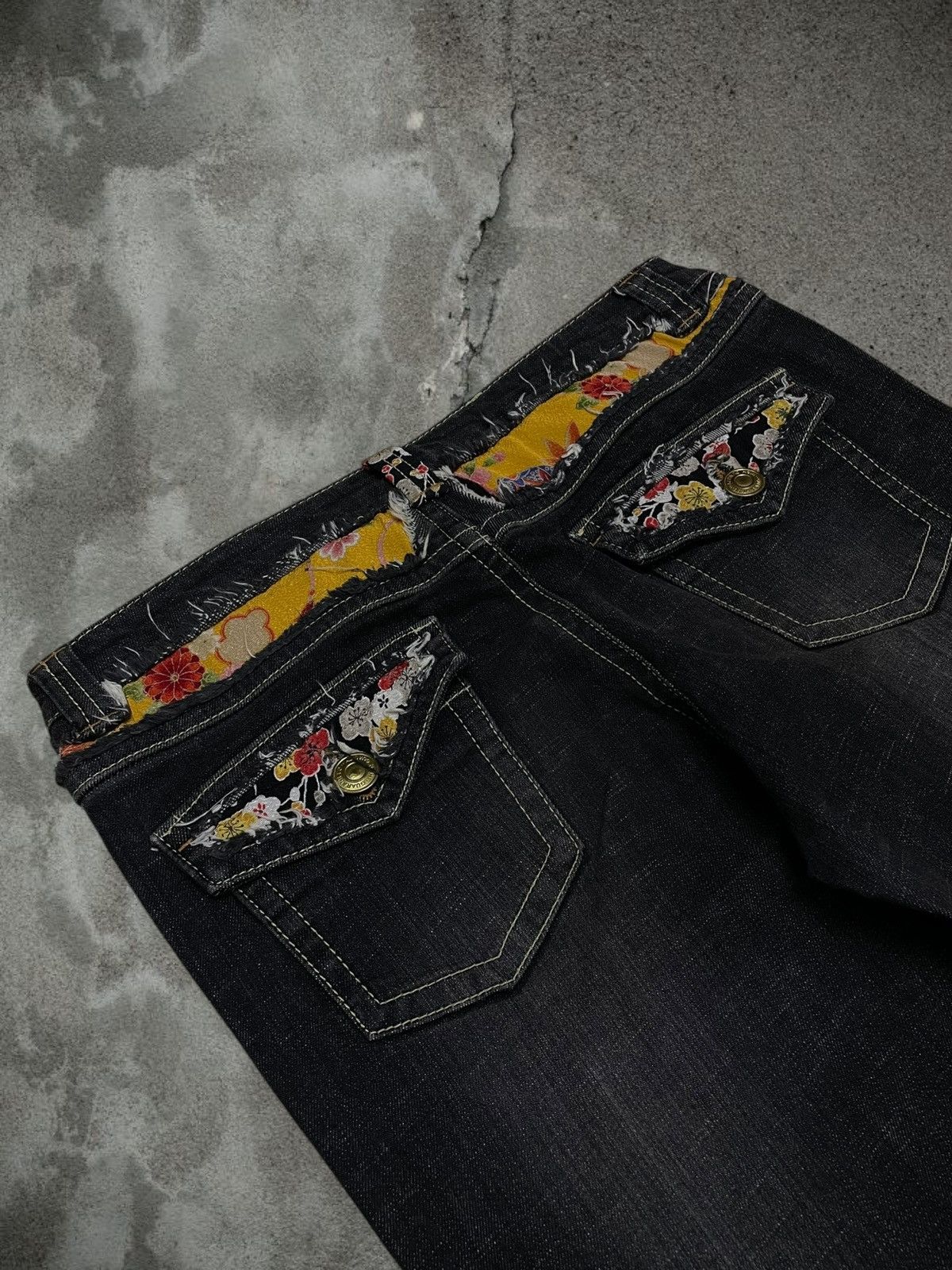 Japanese Brand Vintage 1990s Japan Designer Carouge Small Flared Denim Size US 32 / EU 48 - 15 Thumbnail