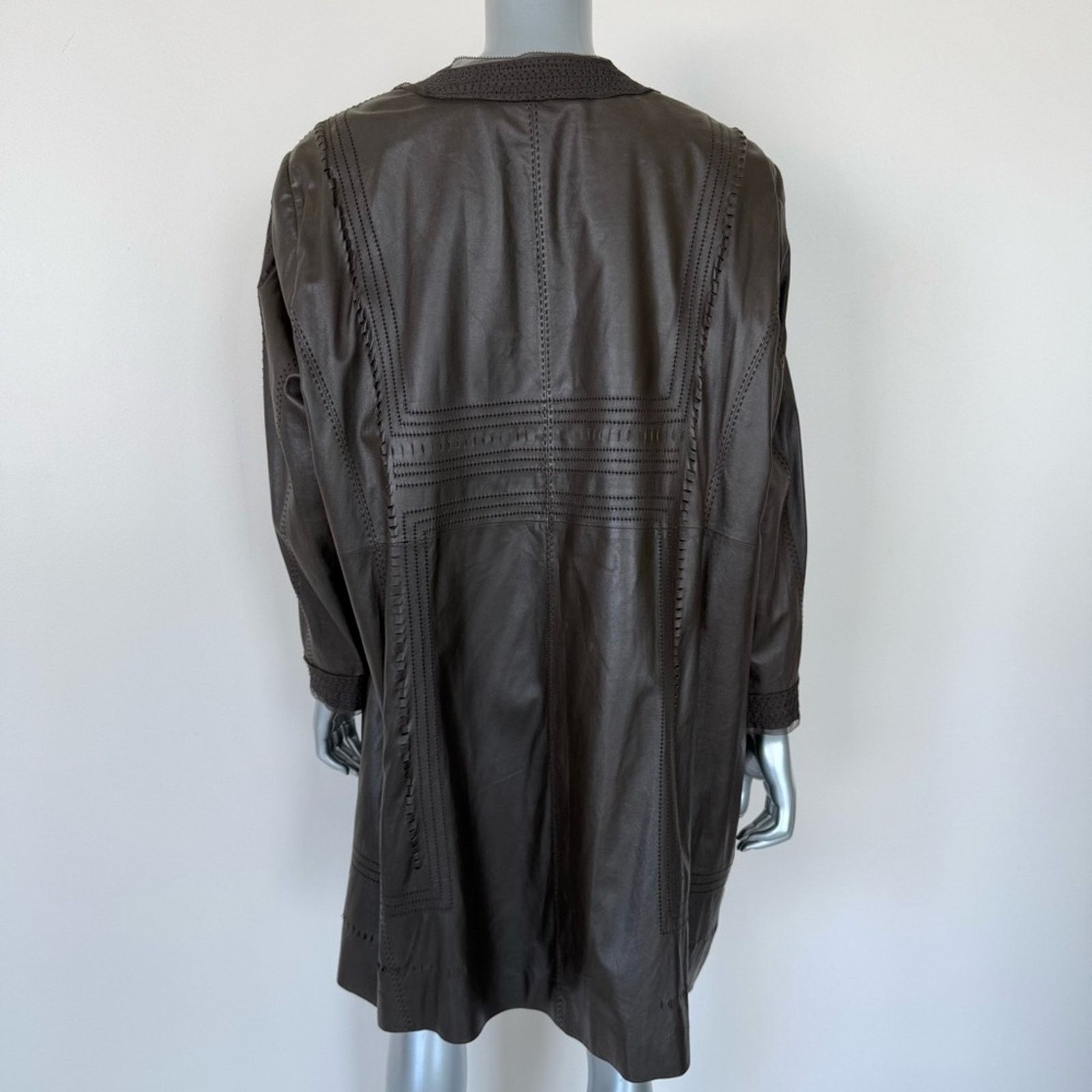 Elie Tahari Elie Tahari women leather coat size 3X Retail 1950$ Size 4XL / US 24-26 - 5 Thumbnail