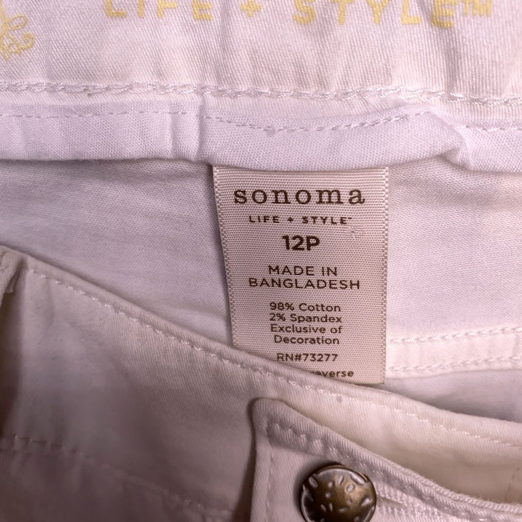 Vintage VINTAGE? No — Sonoma Capri Pants 12 Petite White Modern Fit Stretch Zipper New Size 34" / US 12 / IT 48 - 5 Thumbnail