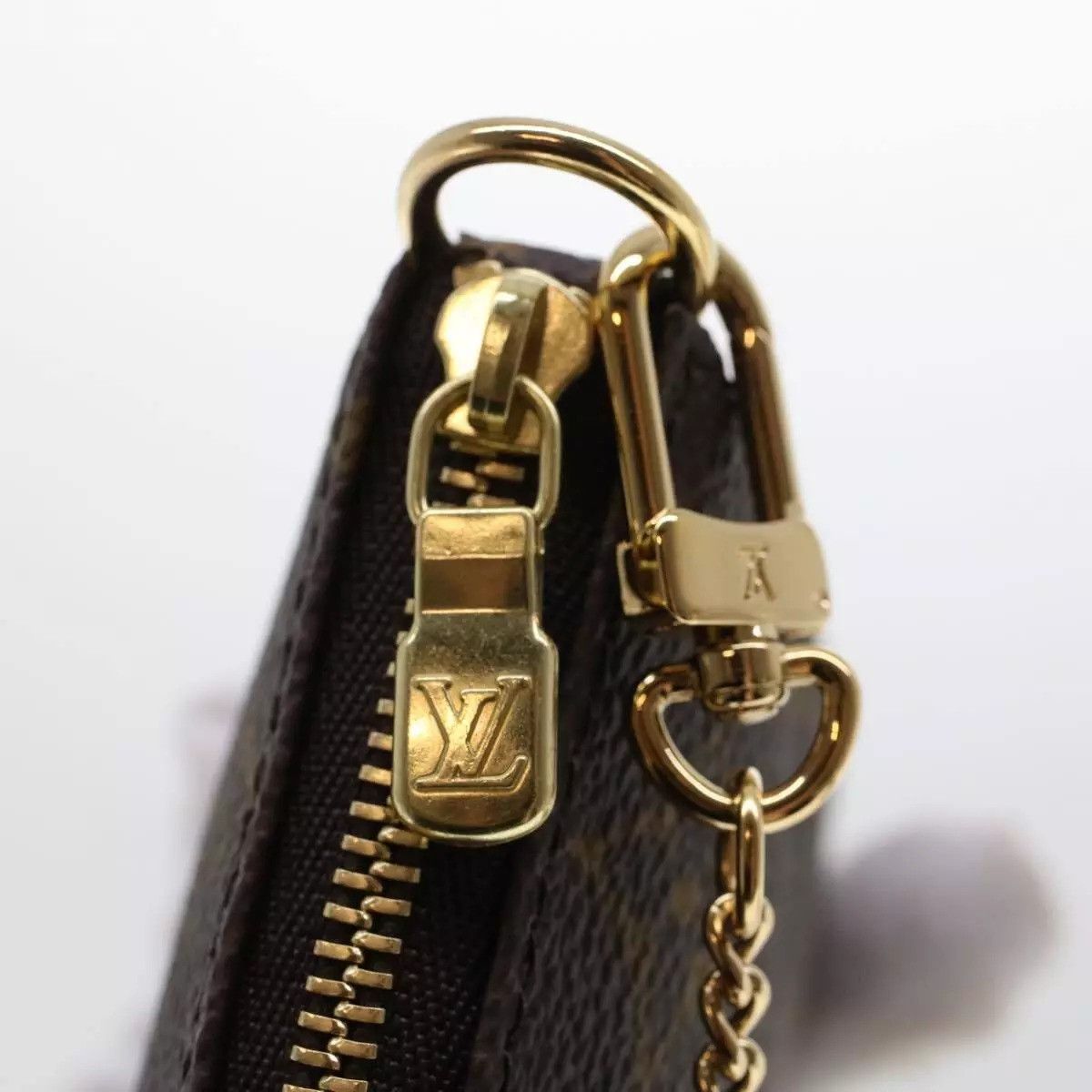 Louis Vuitton LOUIS VUITTON Monogram Mini Pochette Size ONE SIZE - 11 Thumbnail
