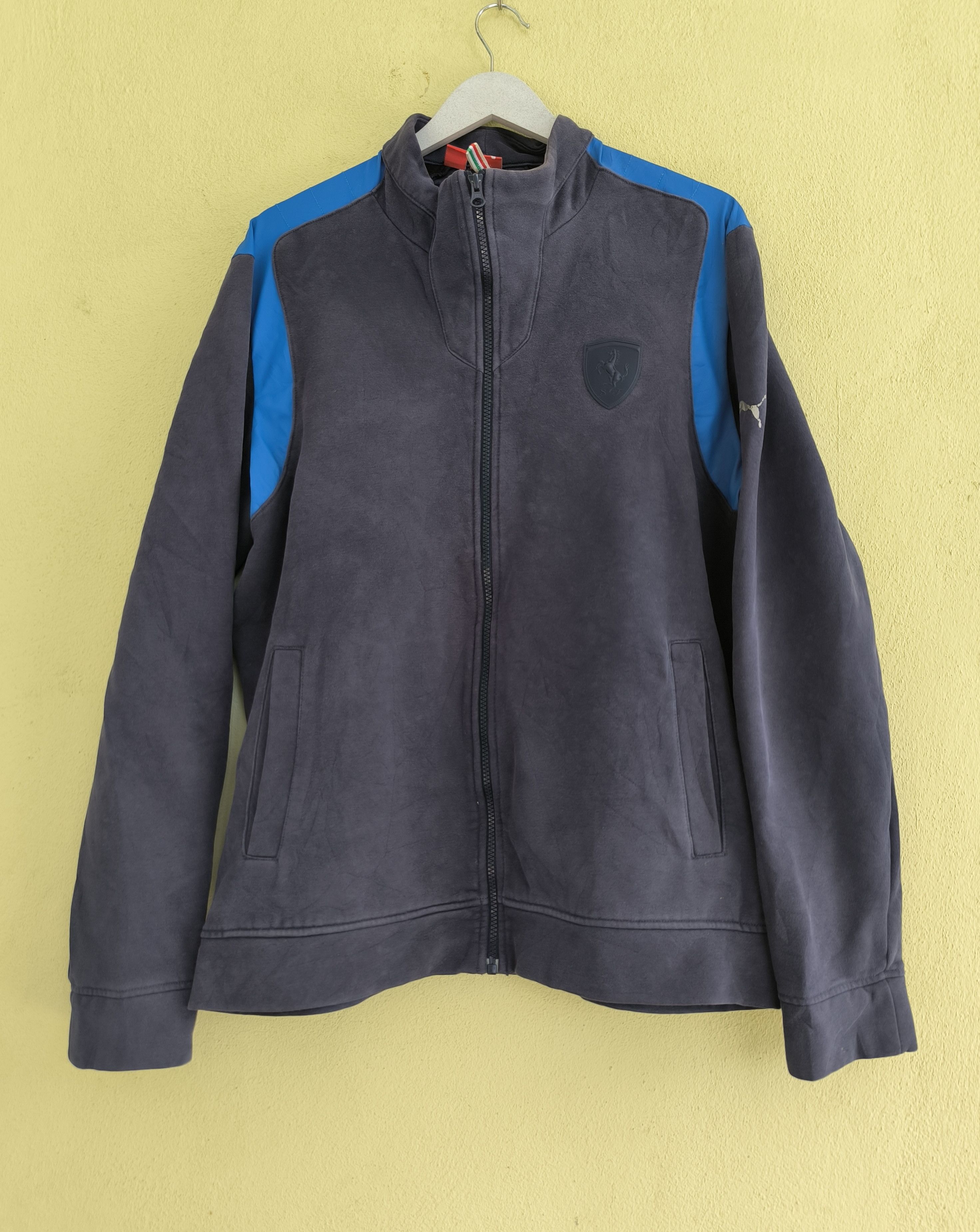 Ferrari × Puma PUMA x FERRARI sportswear track jacket Size US L / EU 52-54 / 3 - 1 Thumbnail