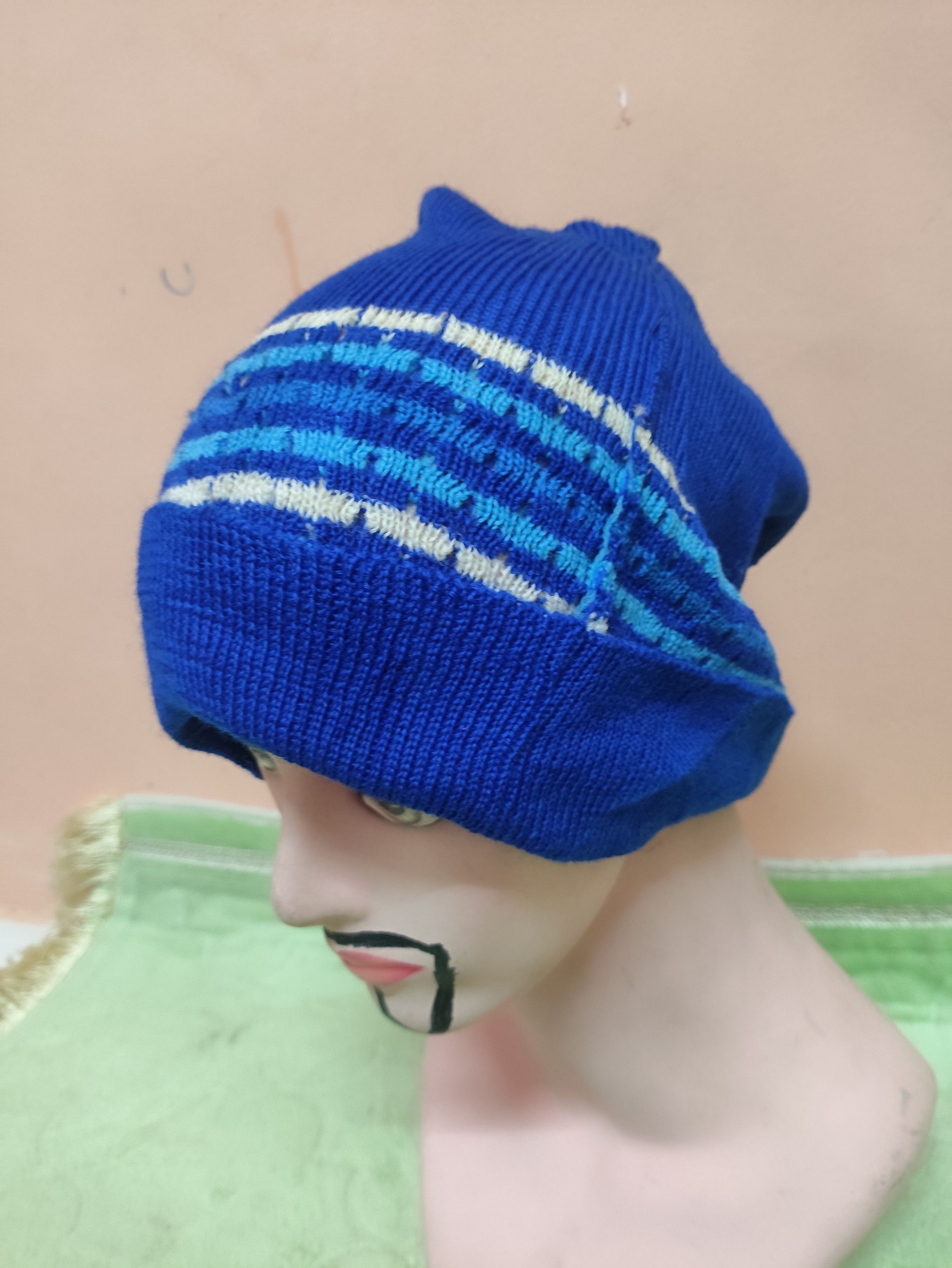 Vintage Combo 3 pieces Beanies Snowcap Streetwear Collections Size ONE SIZE - 4 Thumbnail