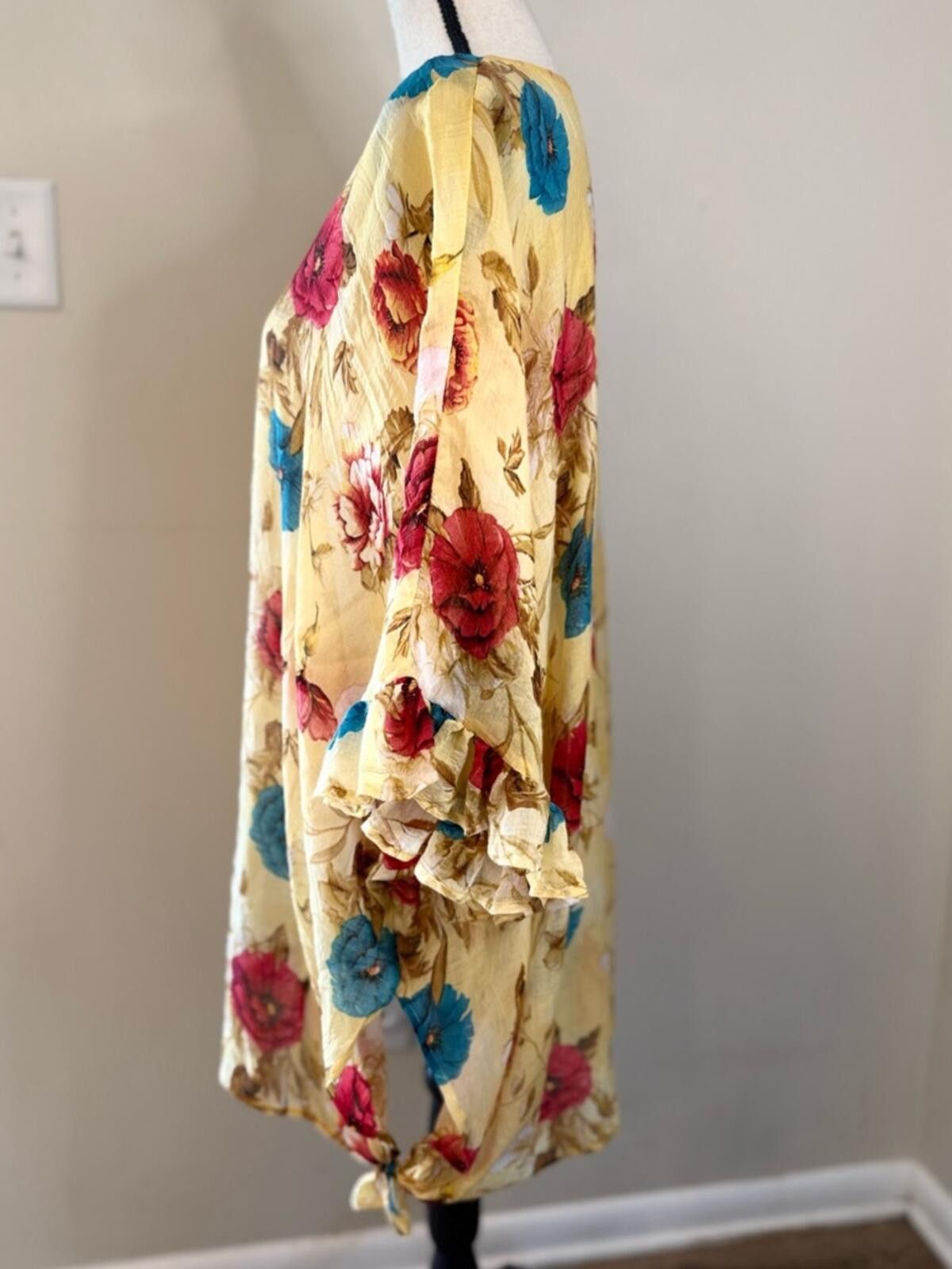 Other Umgee floral semi sheer swimwear beach coverup SZ M/L Size ONE SIZE - 3 Thumbnail